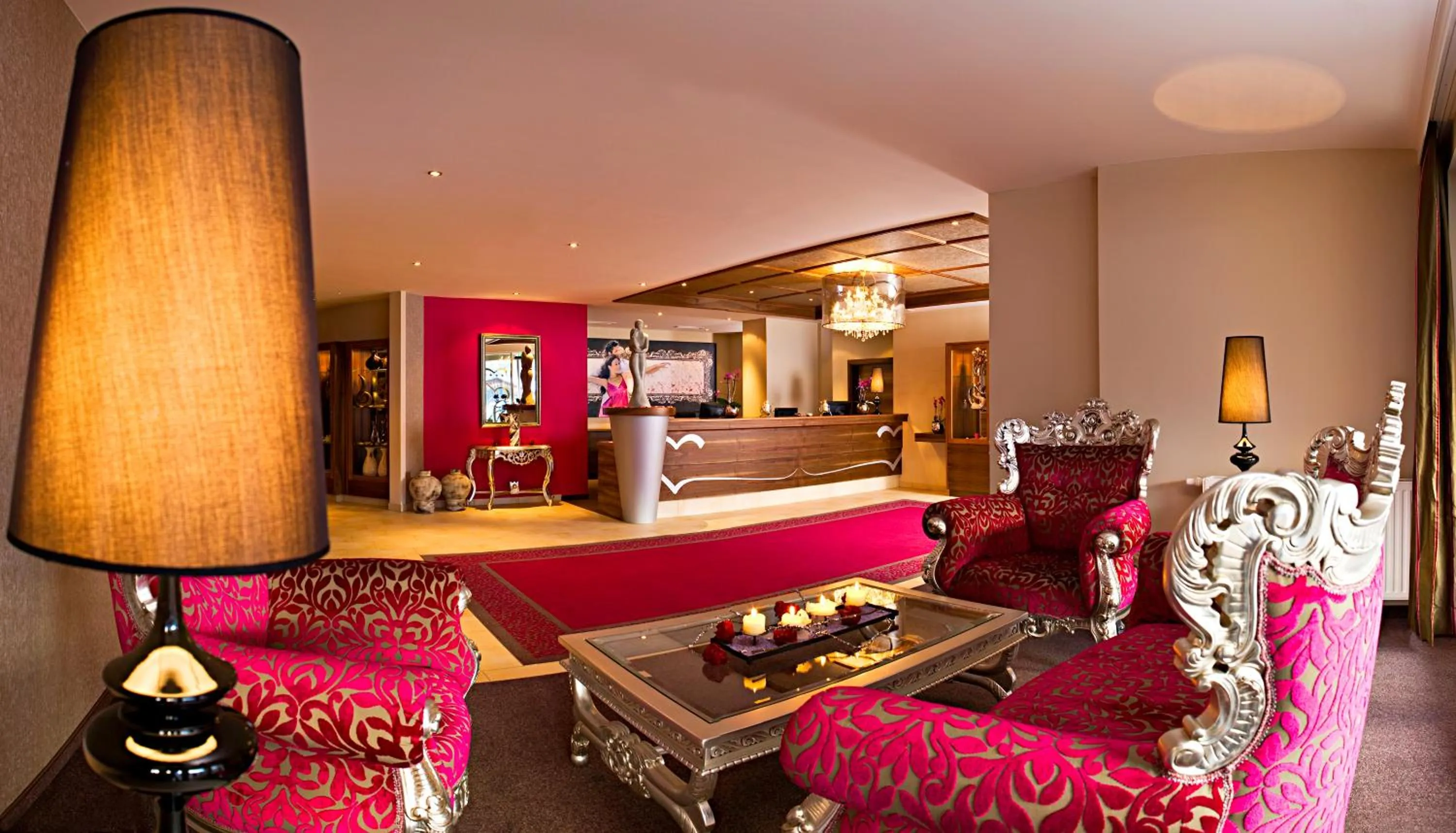 Lobby or reception in Alpen-Herz Romantik & Spa - Adults Only