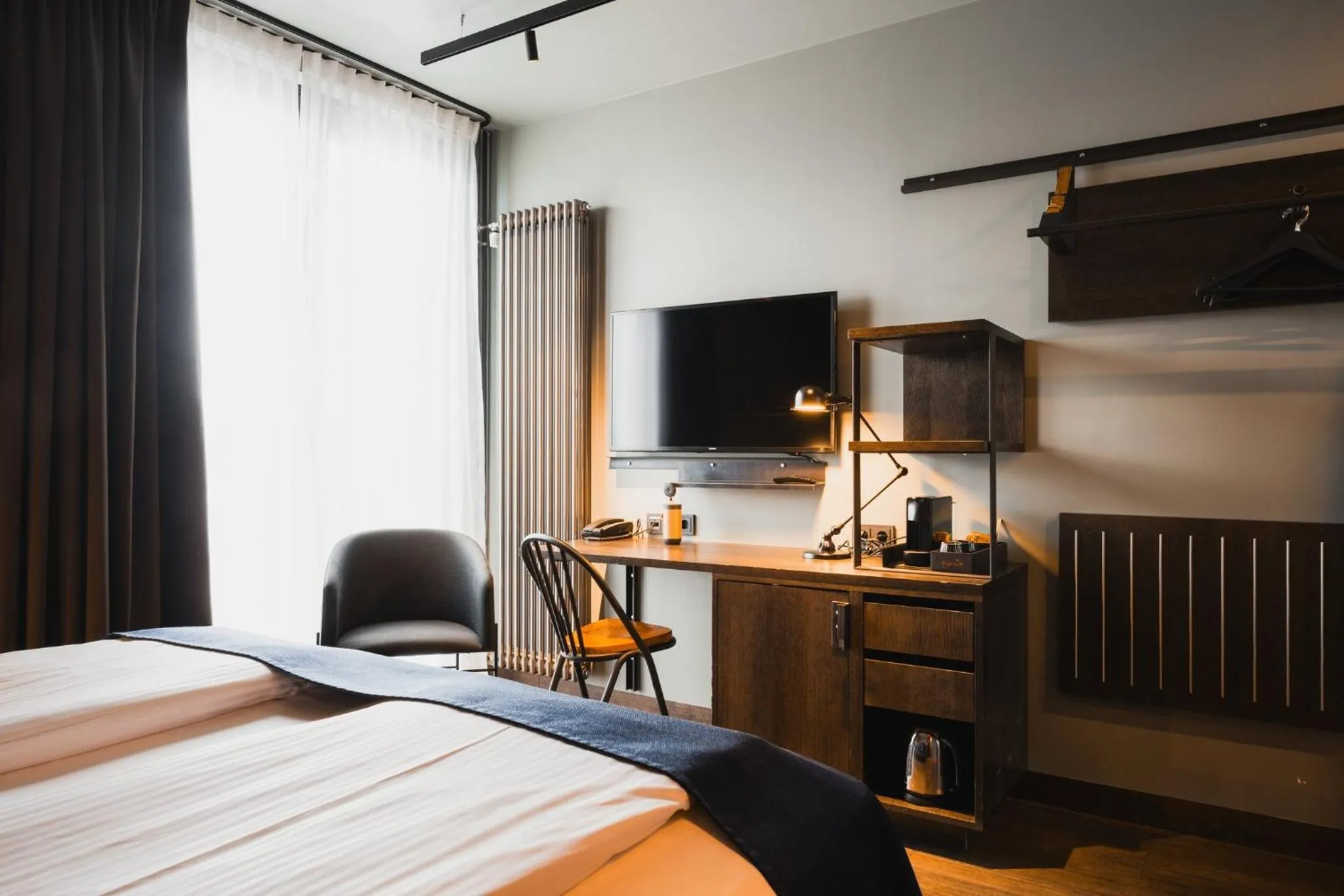 Bedroom, Bed in Exeter Hotel