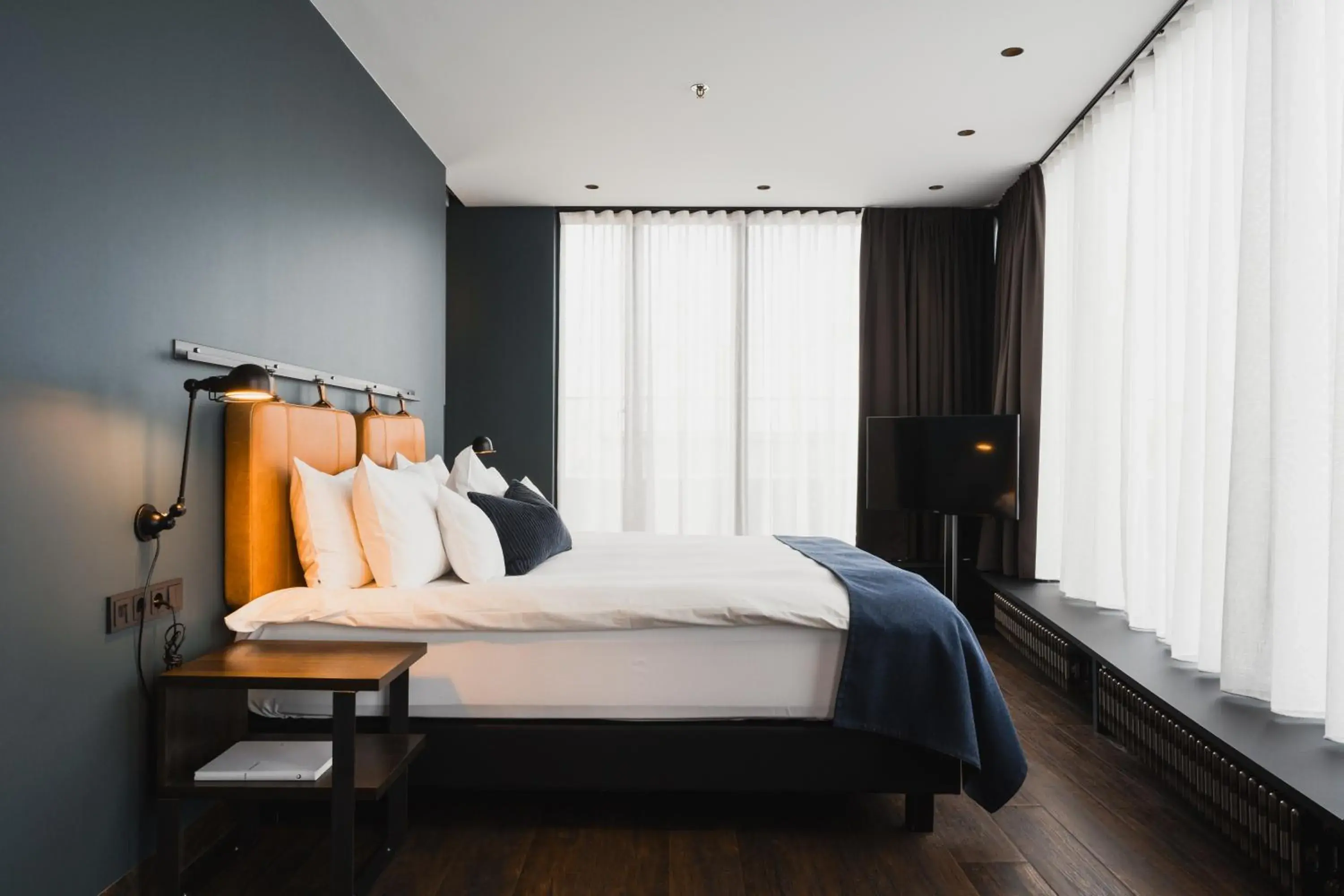 Suite with Harbor View and with Sauna and Gym Access in Exeter Hotel Suite with Harbor View and with Sauna and Gym Access in Exeter Hotel