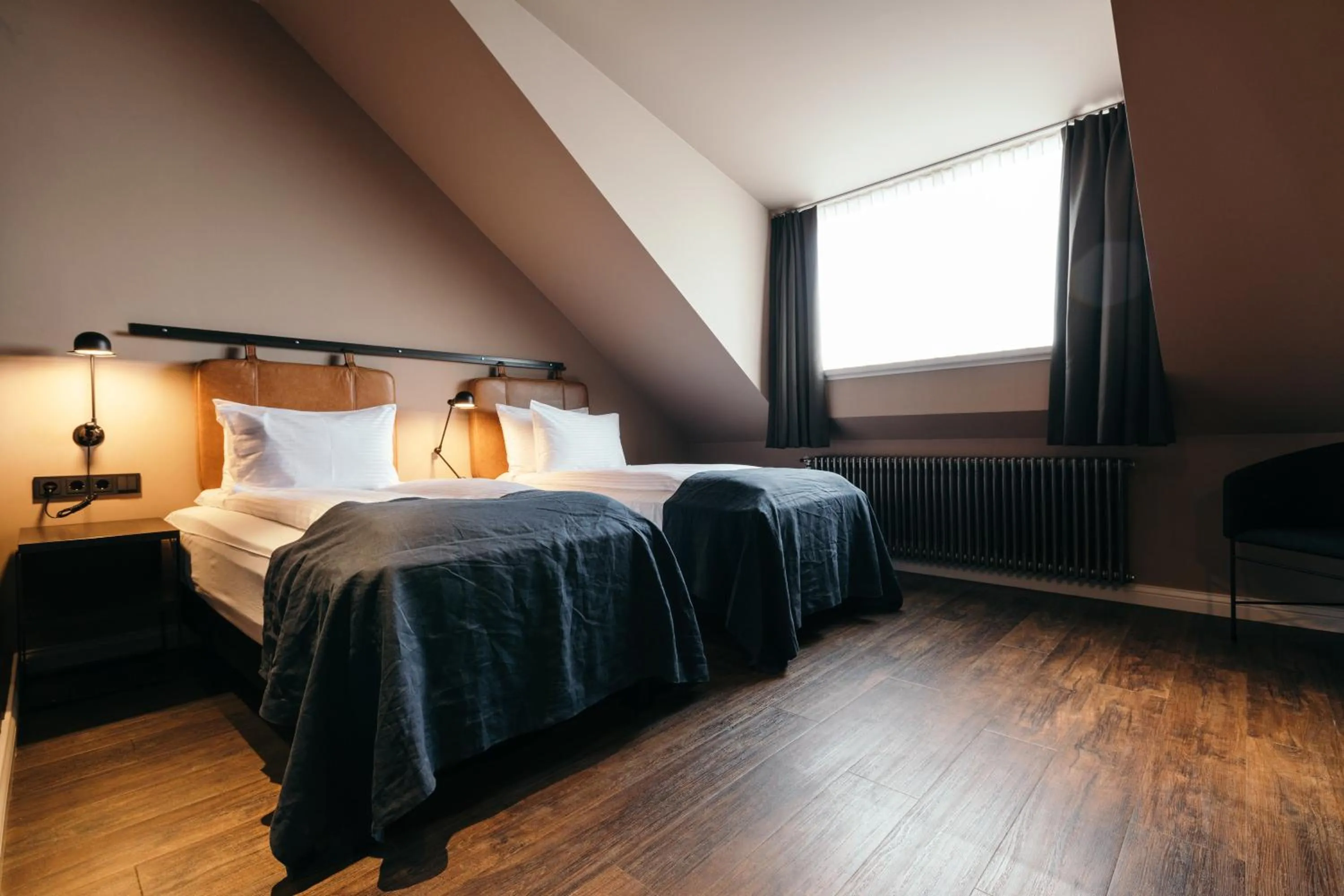 Bedroom, Bed in Exeter Hotel