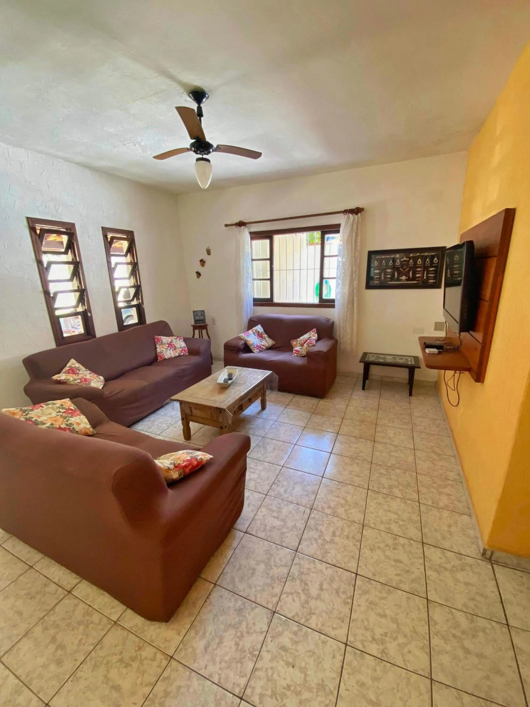 Living room in Sonho meu Ilhabela - 50m da Praia do Julião