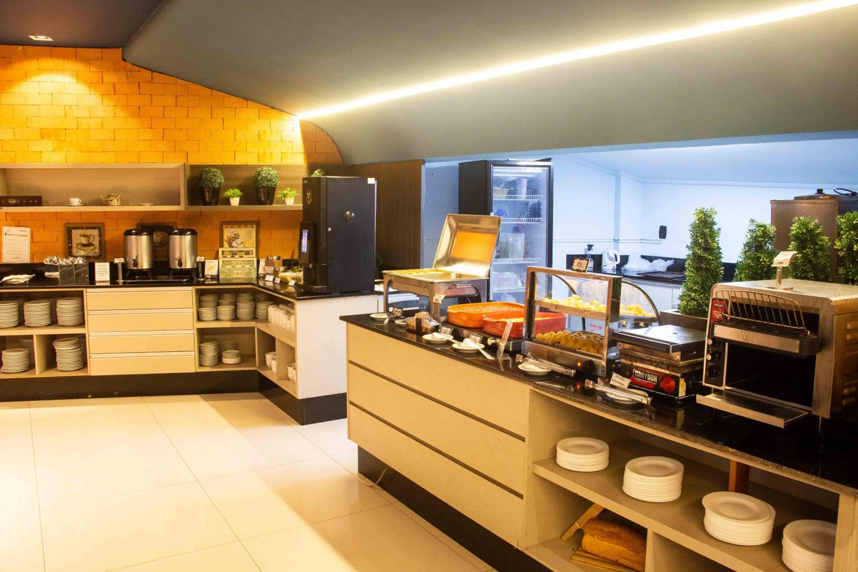 Restaurant/places to eat in Camboriú Praia Hotel