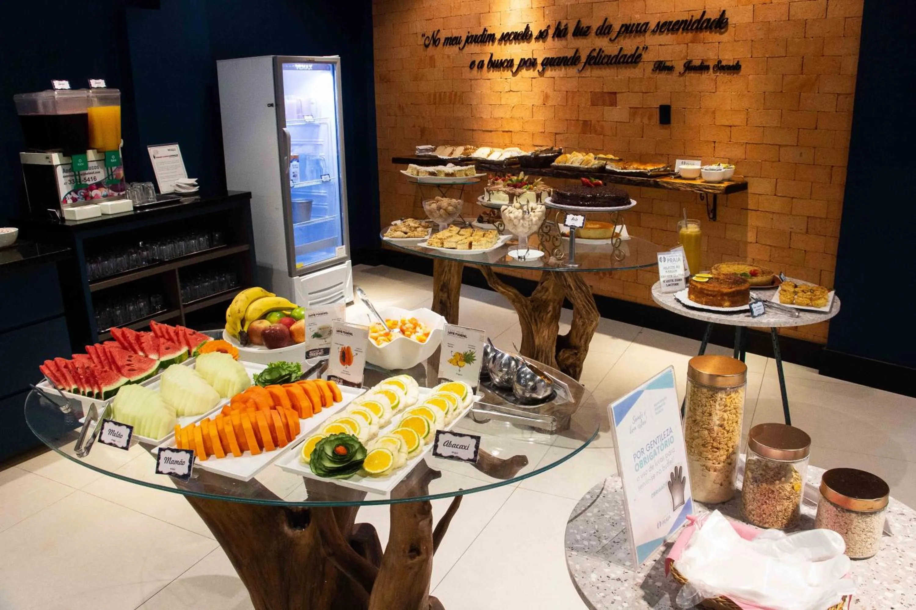 Breakfast in Camboriú Praia Hotel