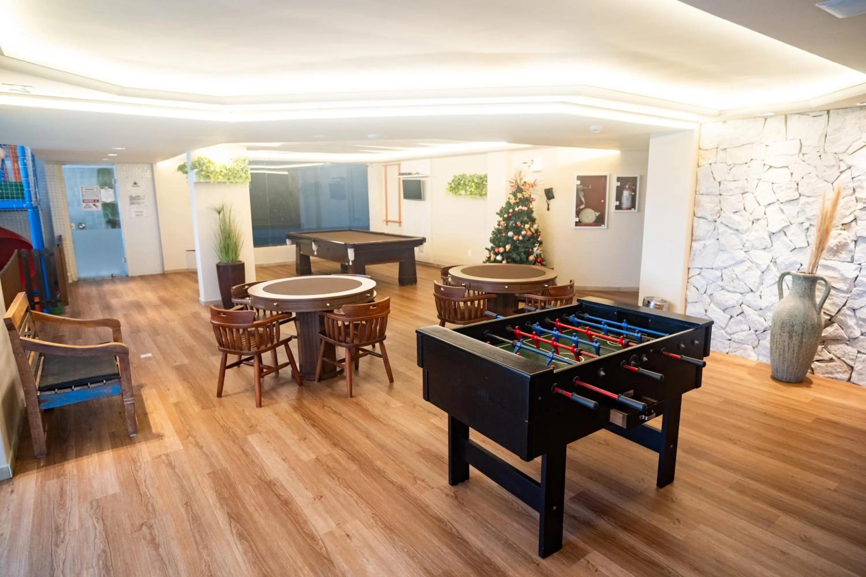 Billiard in Camboriú Praia Hotel