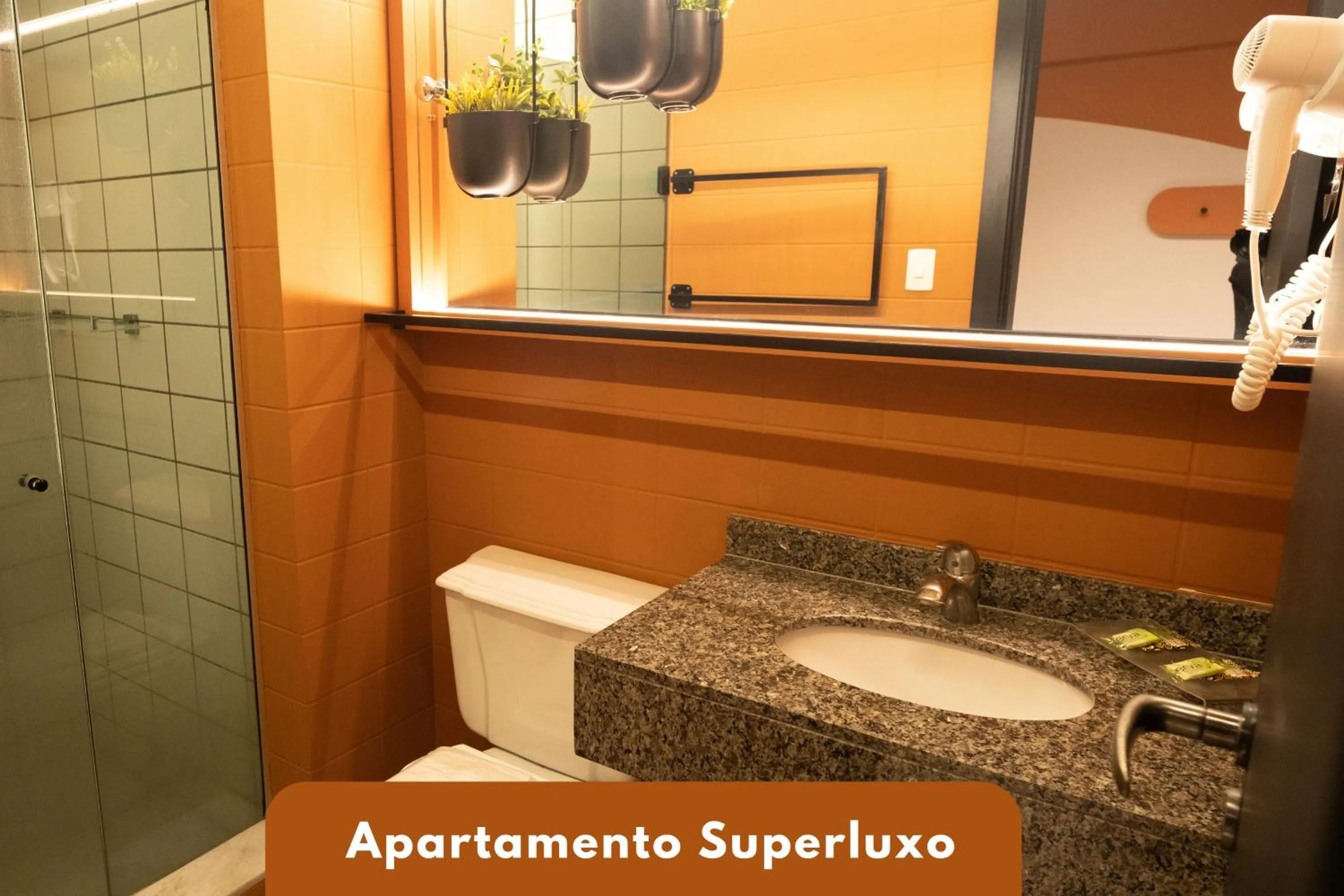 Bathroom in Camboriú Praia Hotel