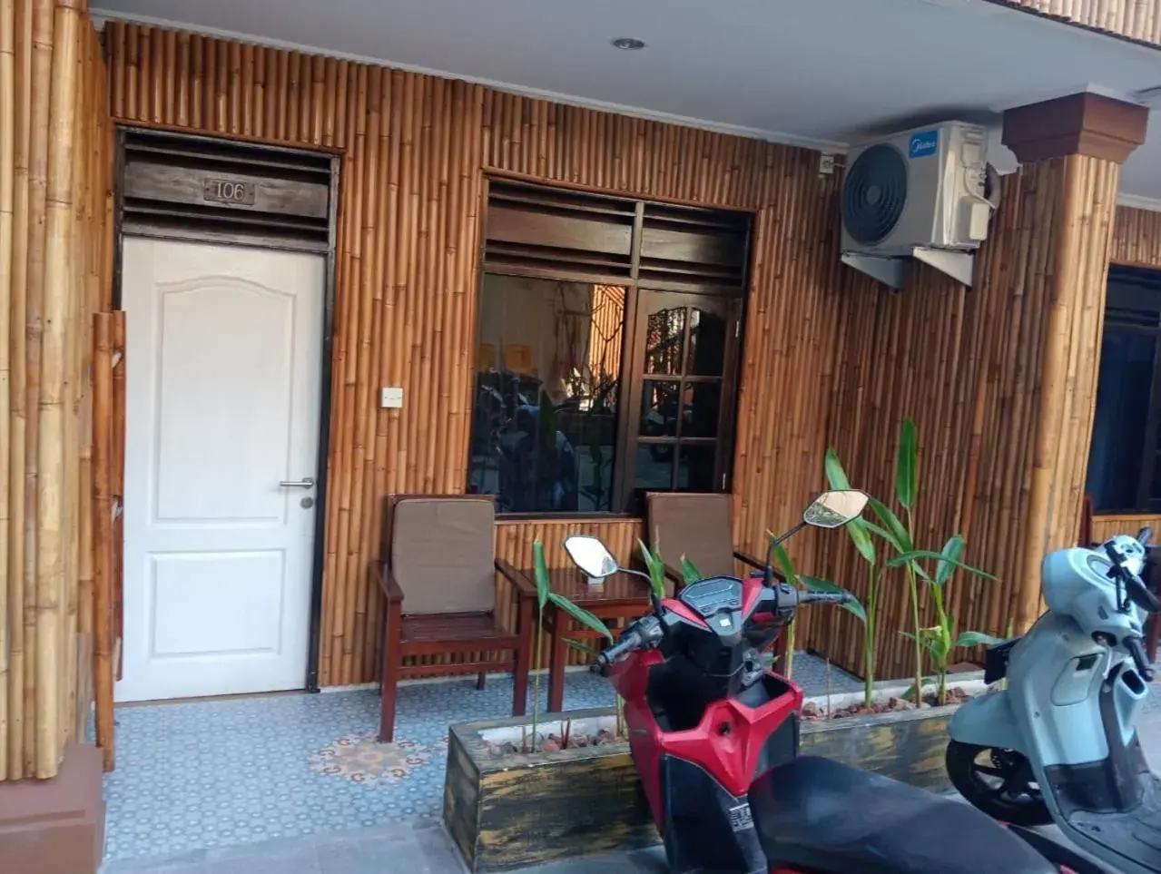 Superior Twin Room in City Garden Bali Dwipa Hotel, Kuta Superior Twin Room in City Garden Bali Dwipa Hotel, Kuta