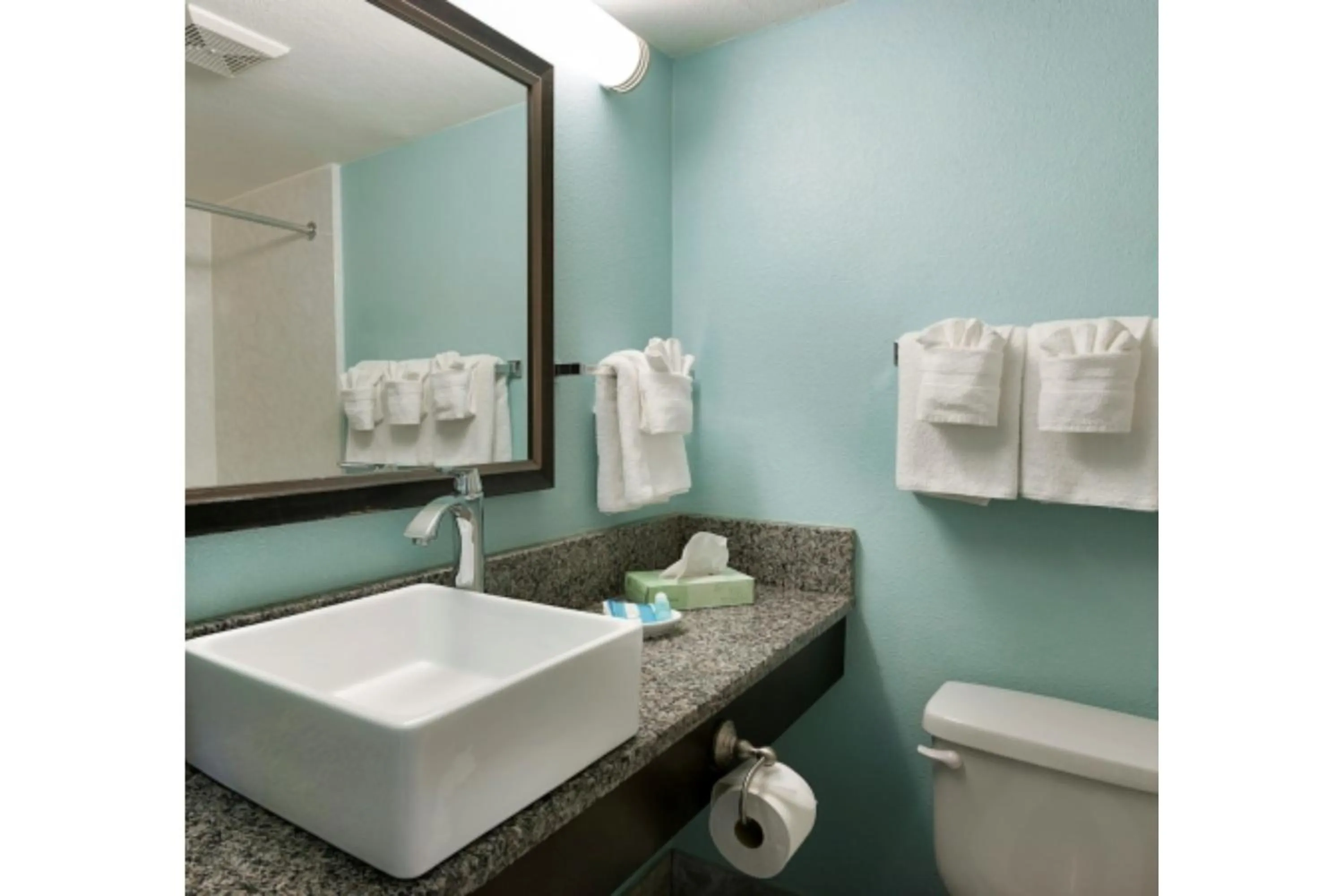 Bathroom in Breakers Resort Hotel