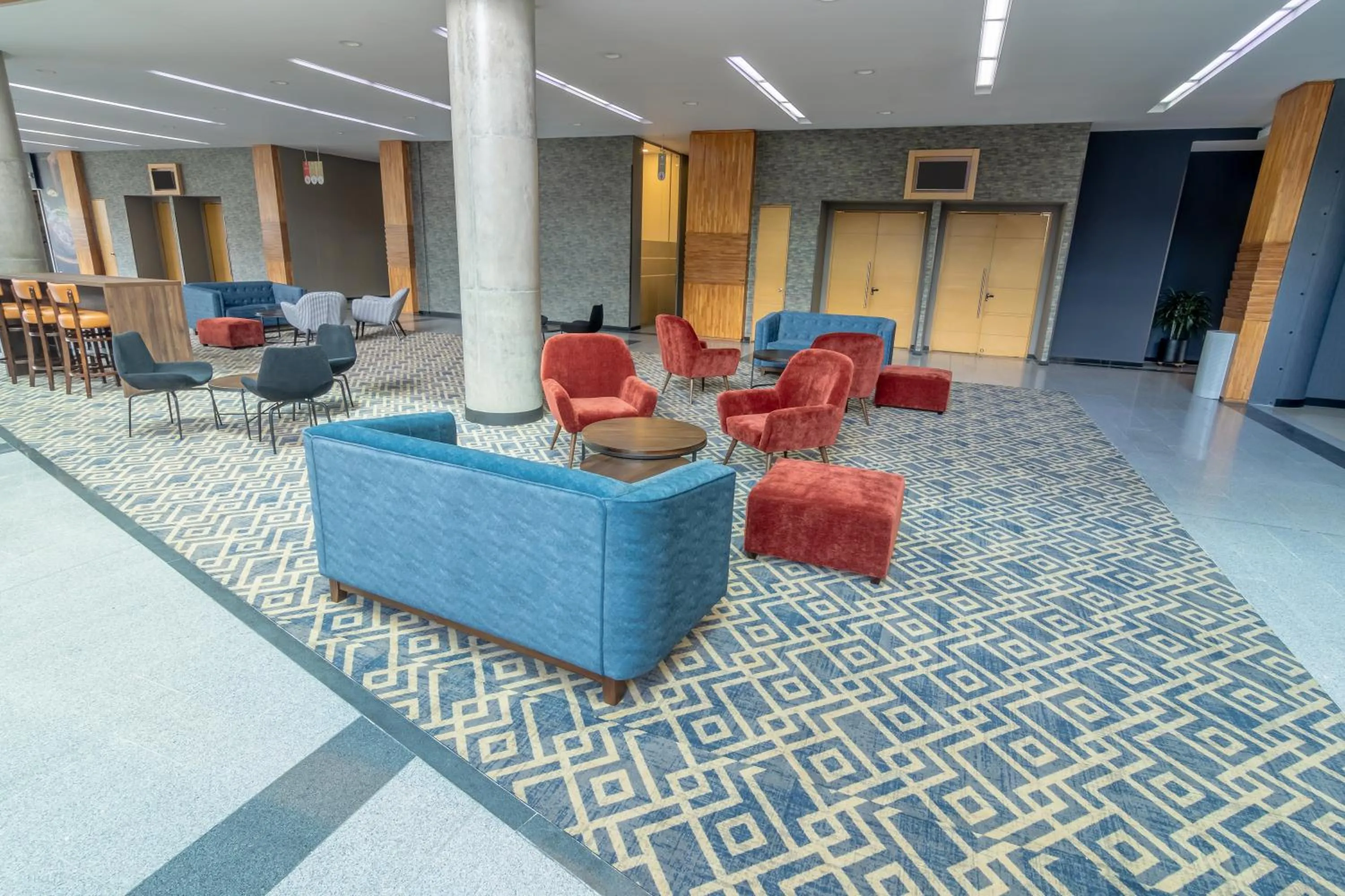 Seating area in Sonesta Hotel Bogotá