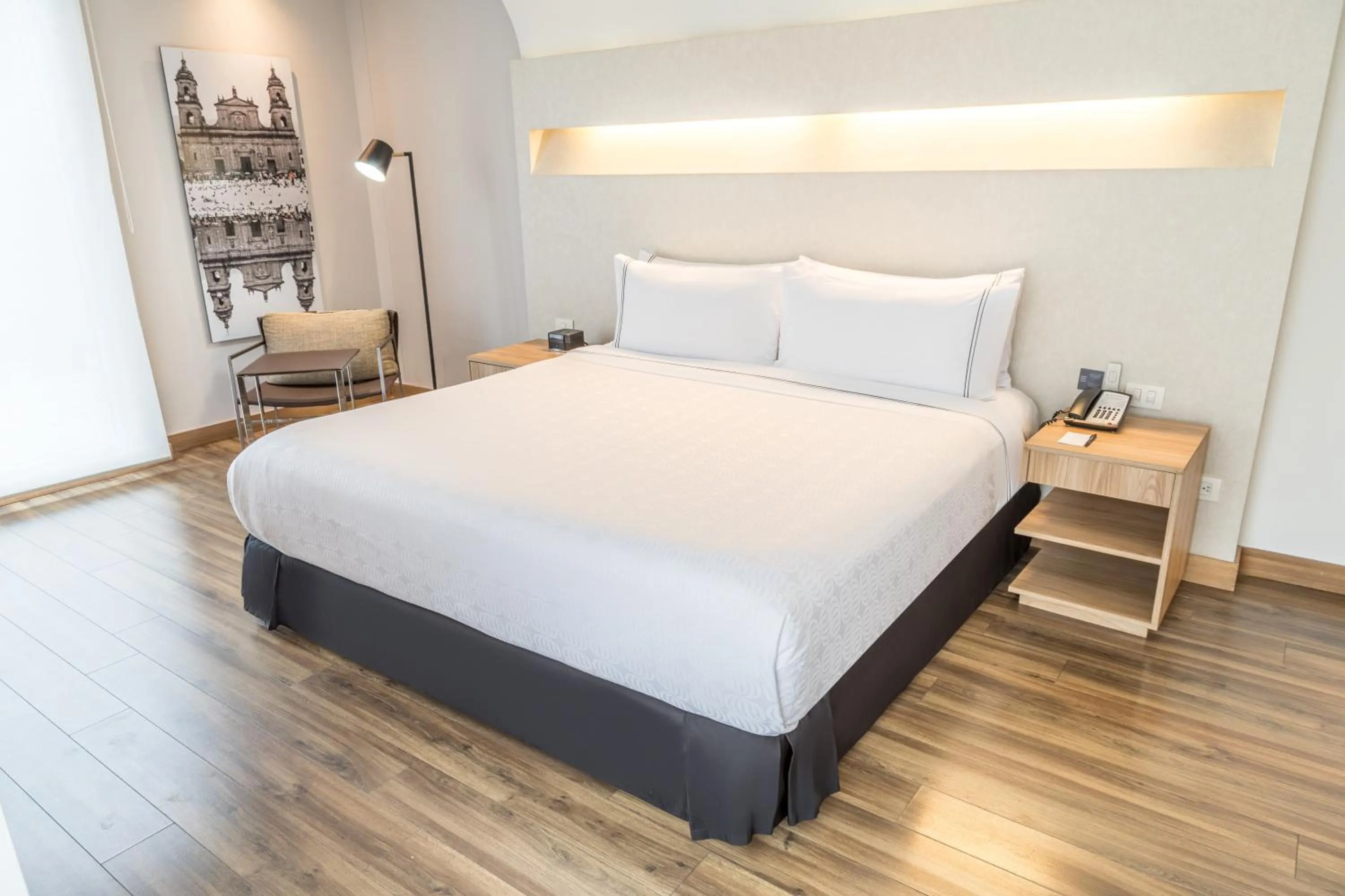 Photo of the whole room, Bed in Sonesta Hotel Bogotá