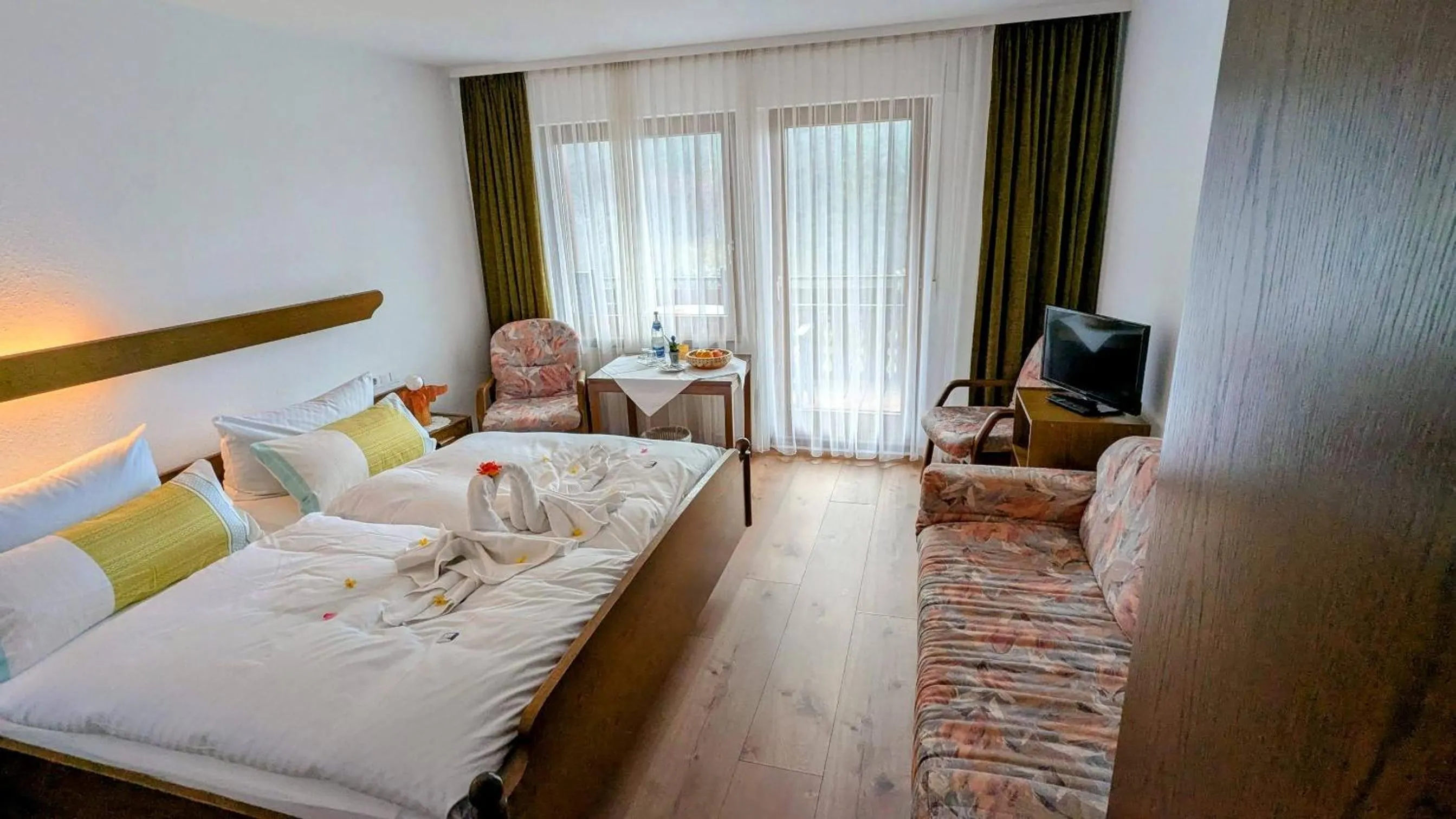 Decker's Bio Hotel zum Lamm