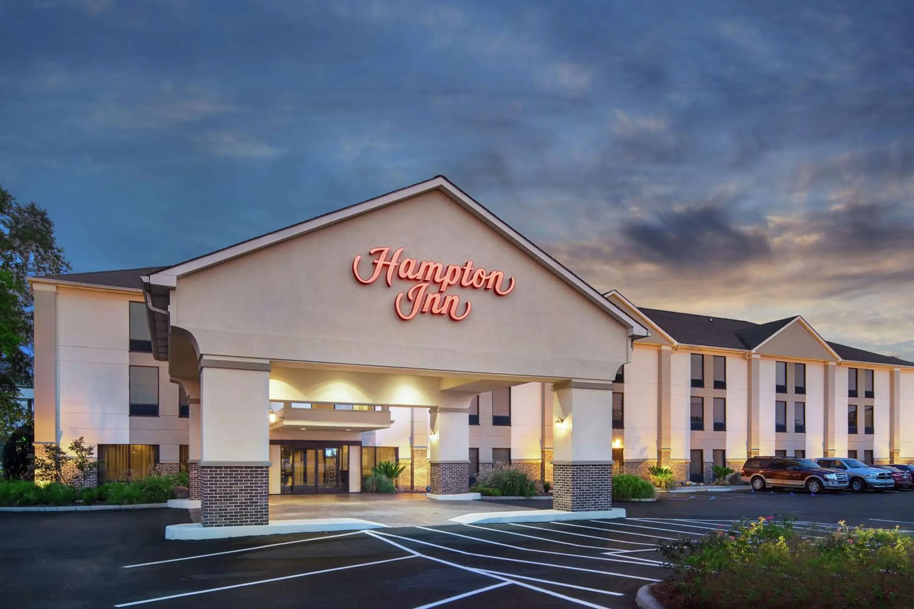 Property building in Hampton Inn Thomasville Property building in Hampton Inn Thomasville