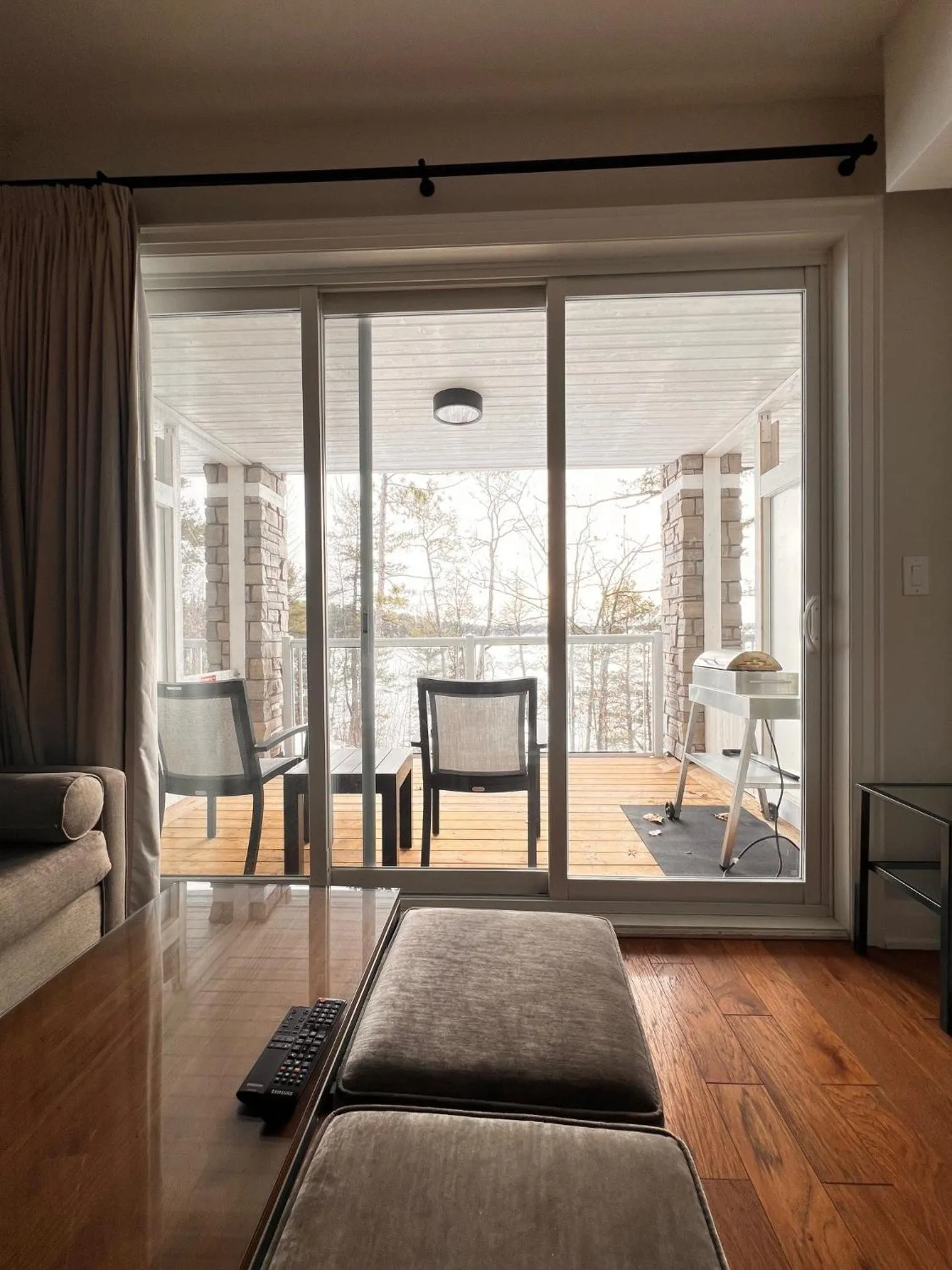 Living room in Touchstone Resort