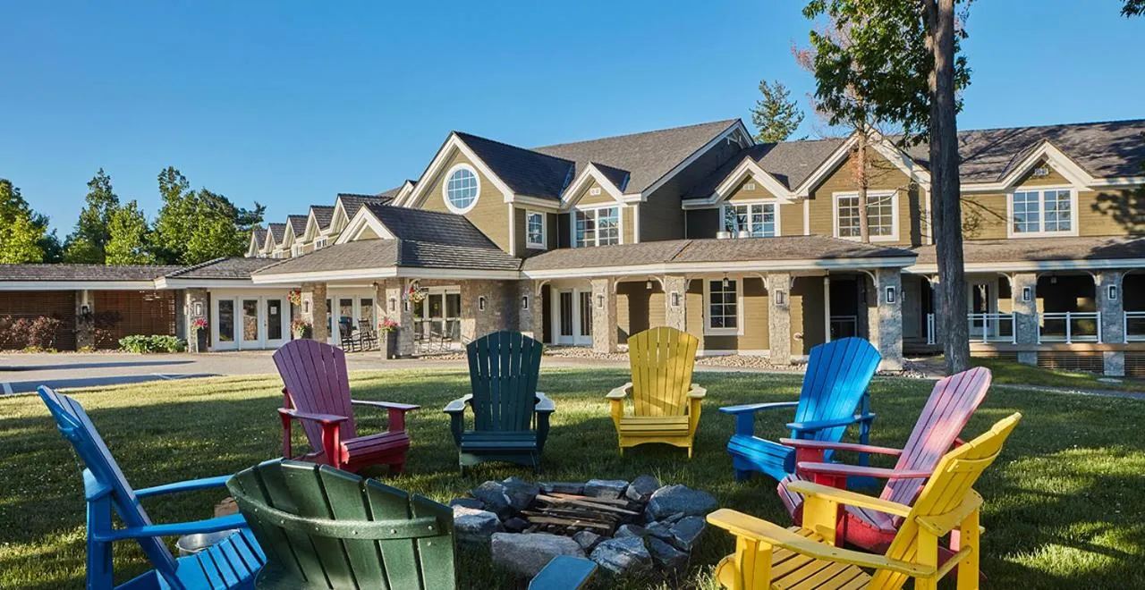 Property building in Touchstone Resort