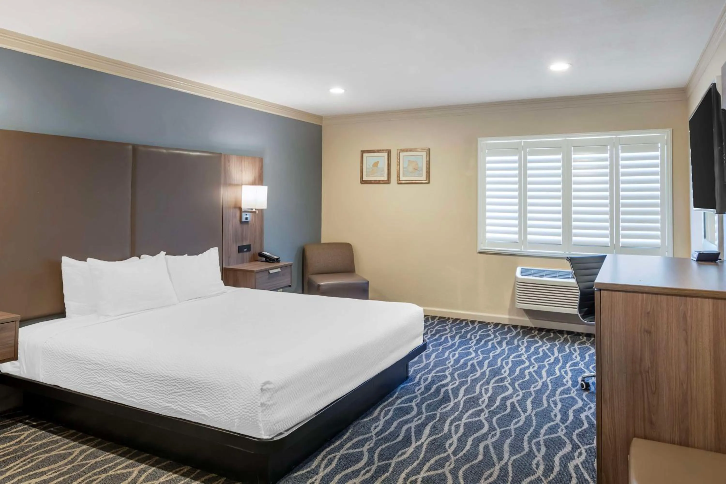 Bedroom, Bed in Best Western Plus Hill House