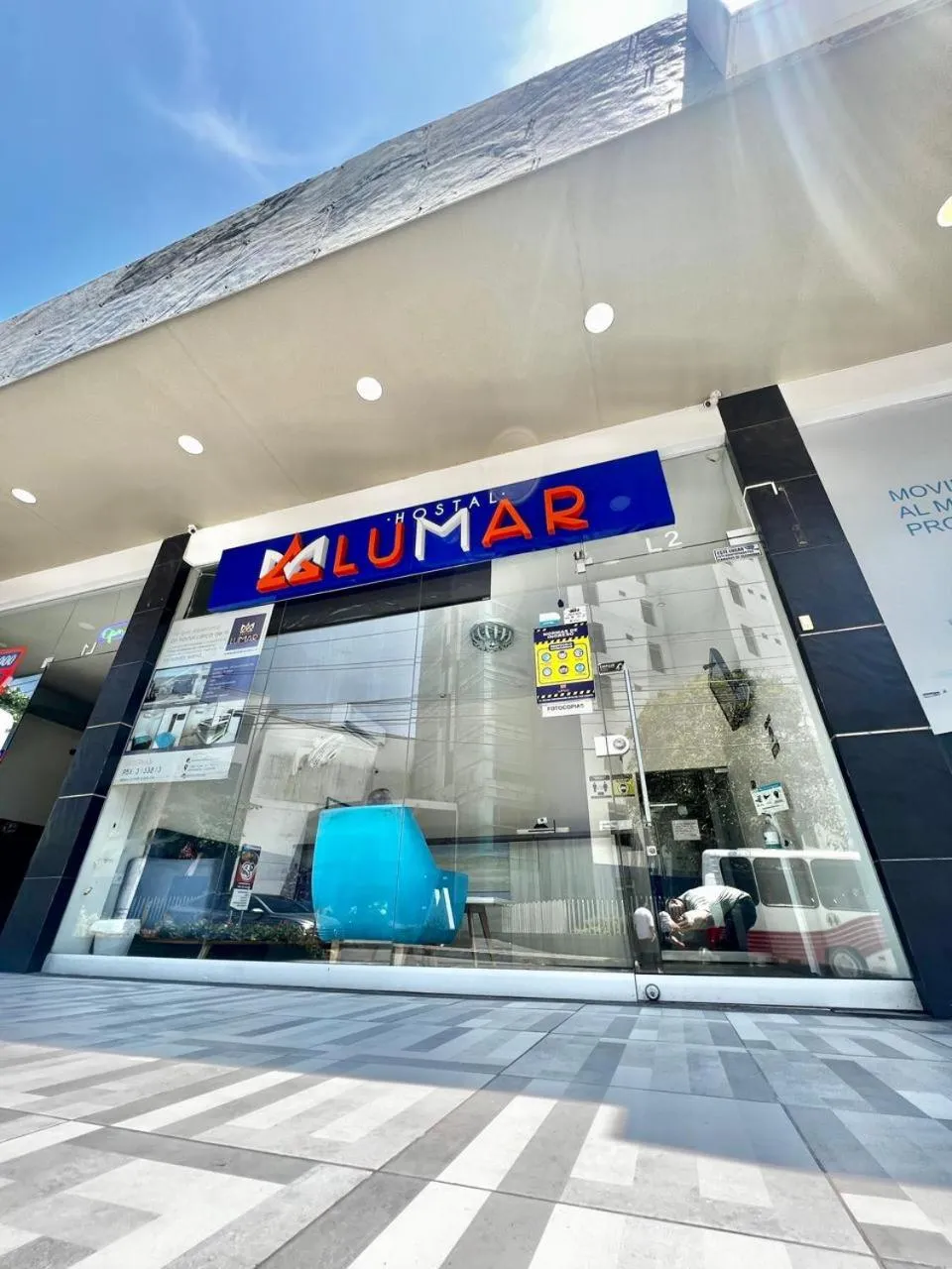 Facade/entrance in Hostal Lumar