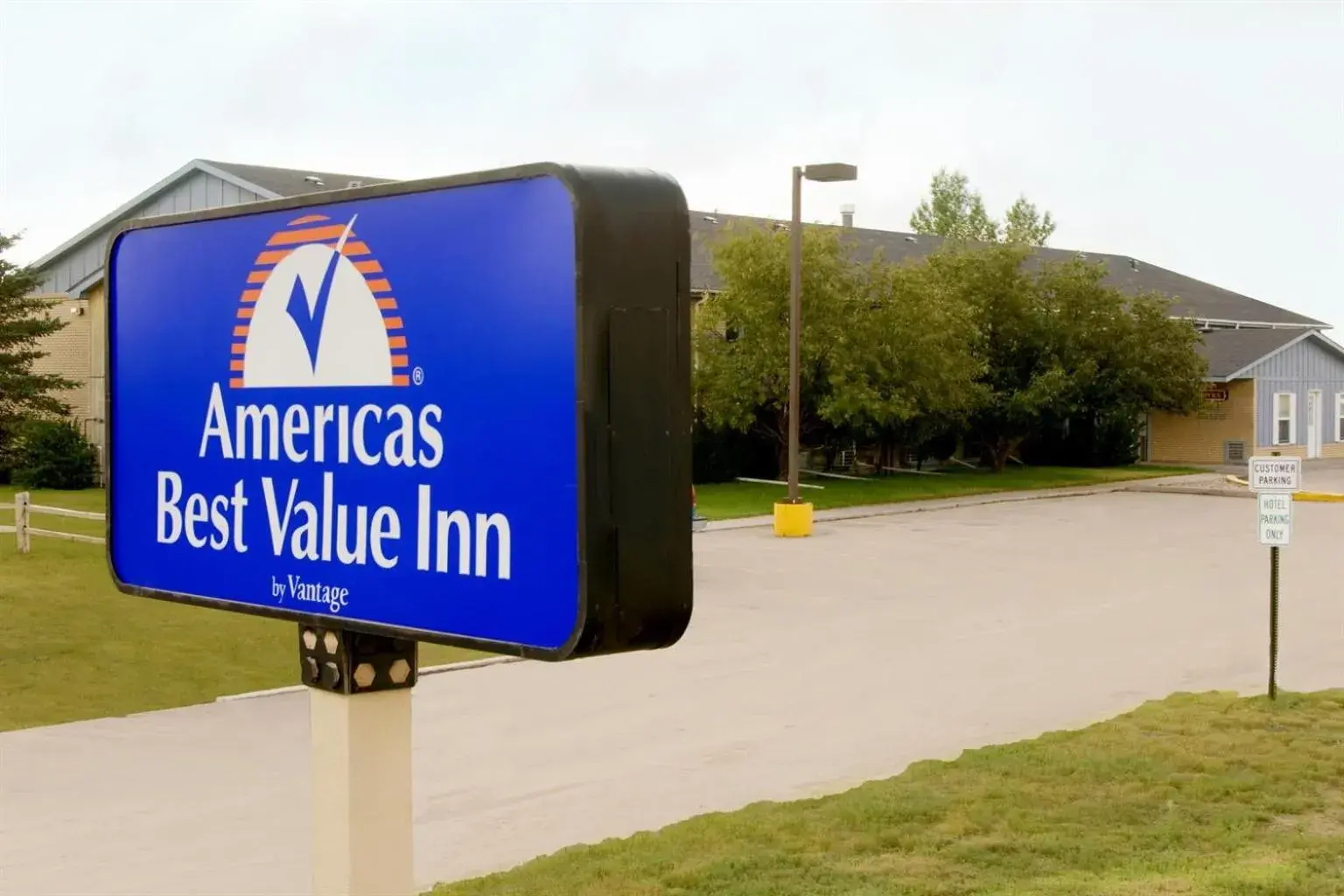 Property building in Americas Best Value Inn Laramie Property building in Americas Best Value Inn Laramie