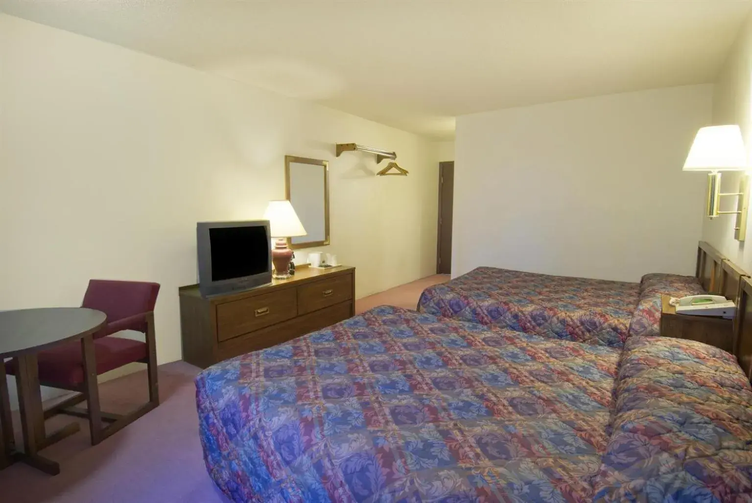Bedroom in Americas Best Value Inn Laramie Bedroom in Americas Best Value Inn Laramie