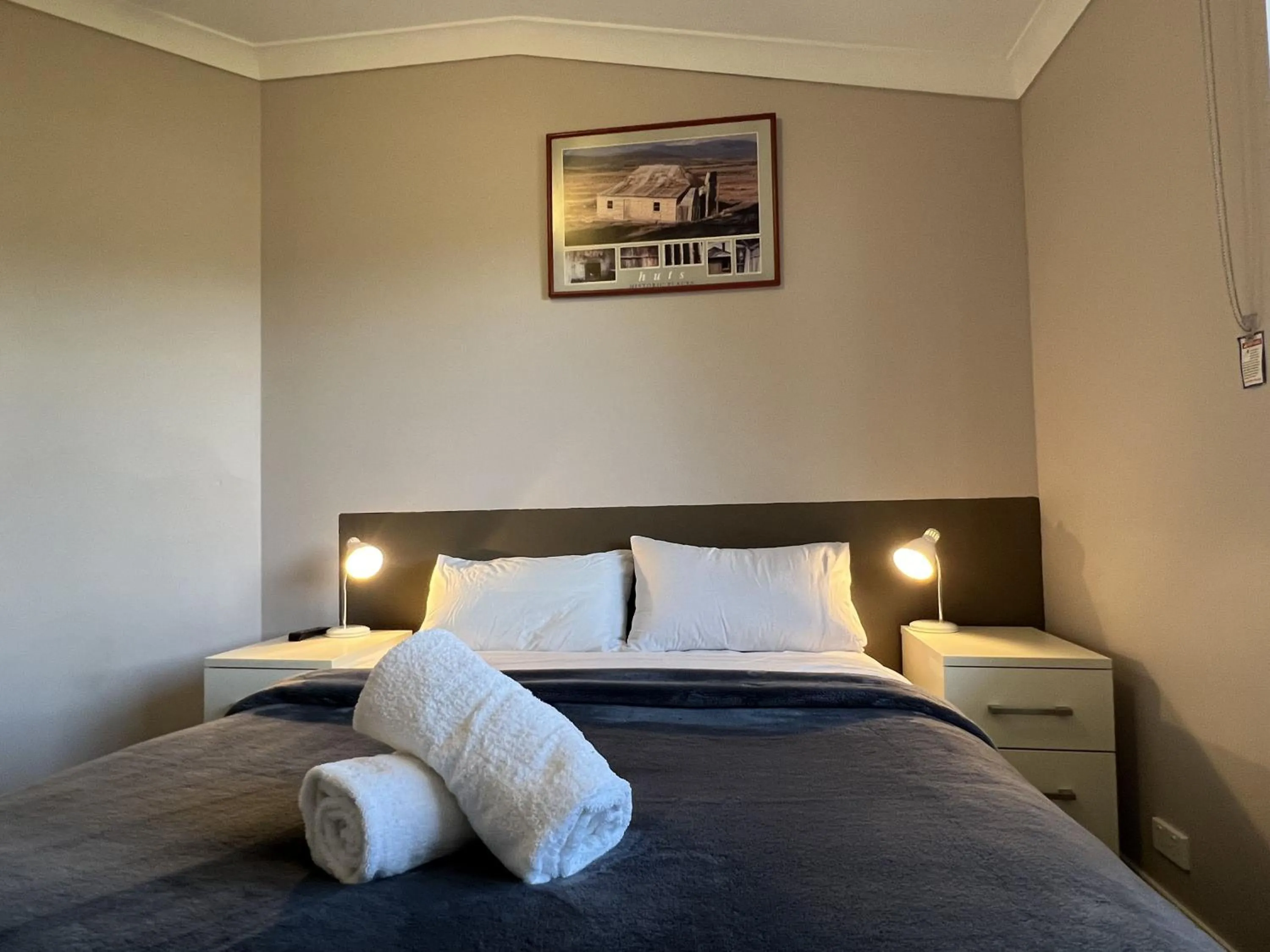 Bed in Yuki Inn Jindabyne
