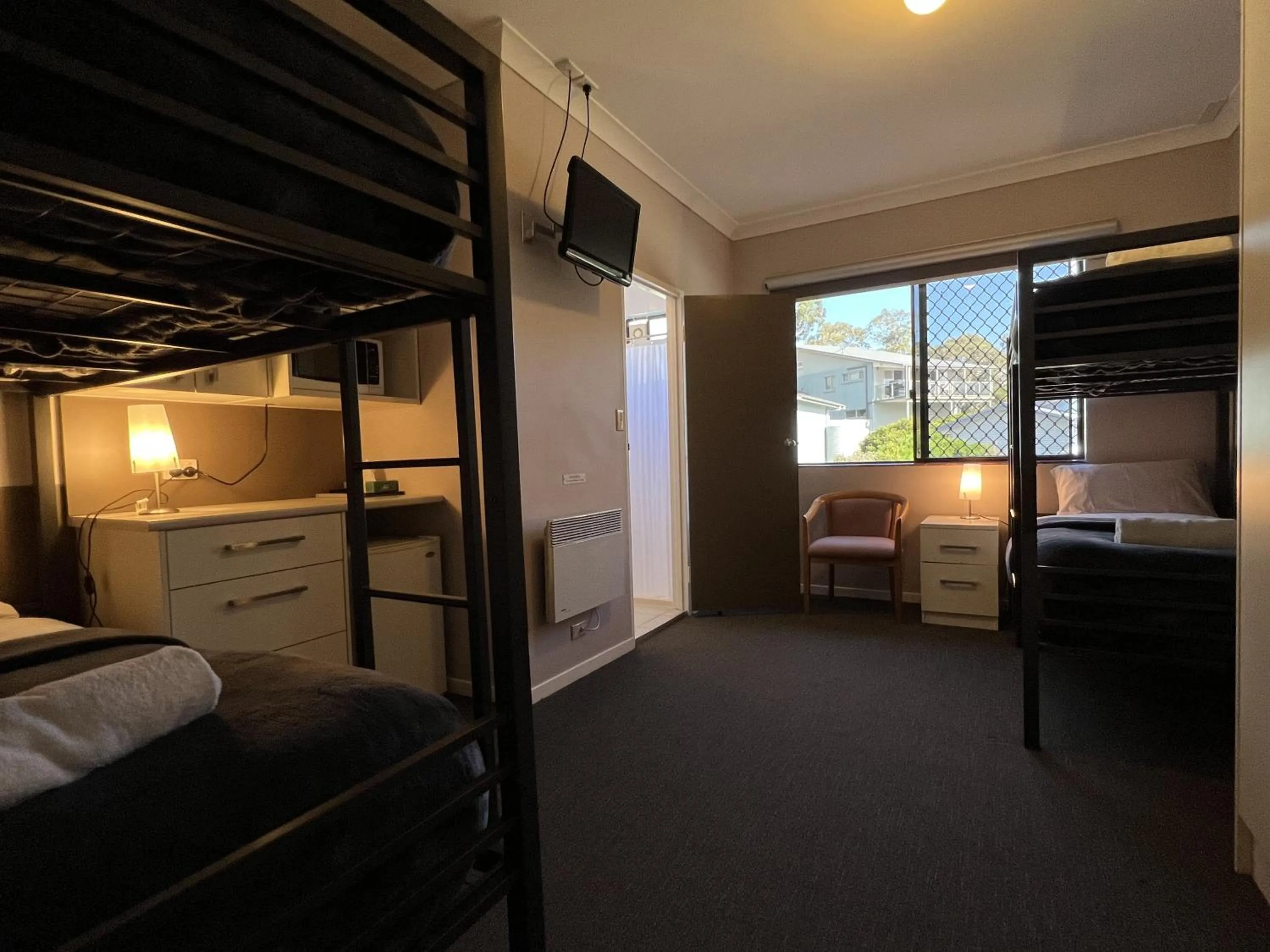 bunk bed, Bed in Yuki Inn Jindabyne