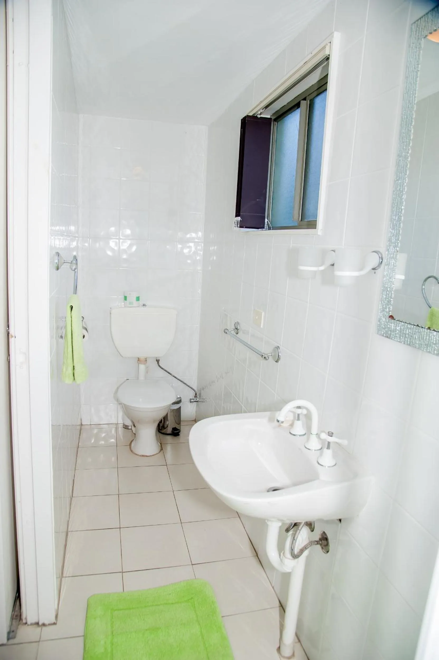 Bathroom in Sinclairs Country Retreat - Adults Only