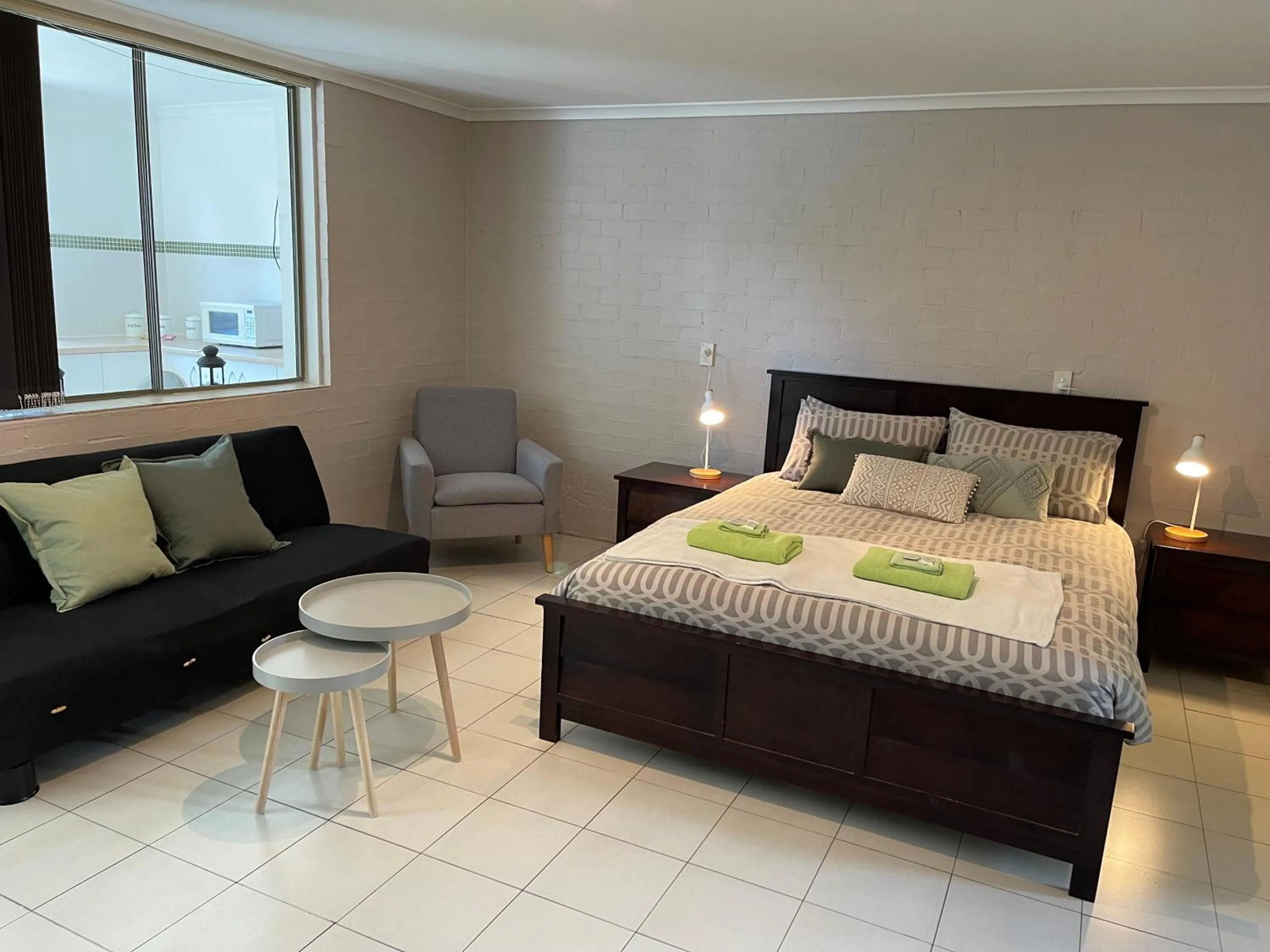 Bedroom, Bed in Sinclairs Country Retreat - Adults Only