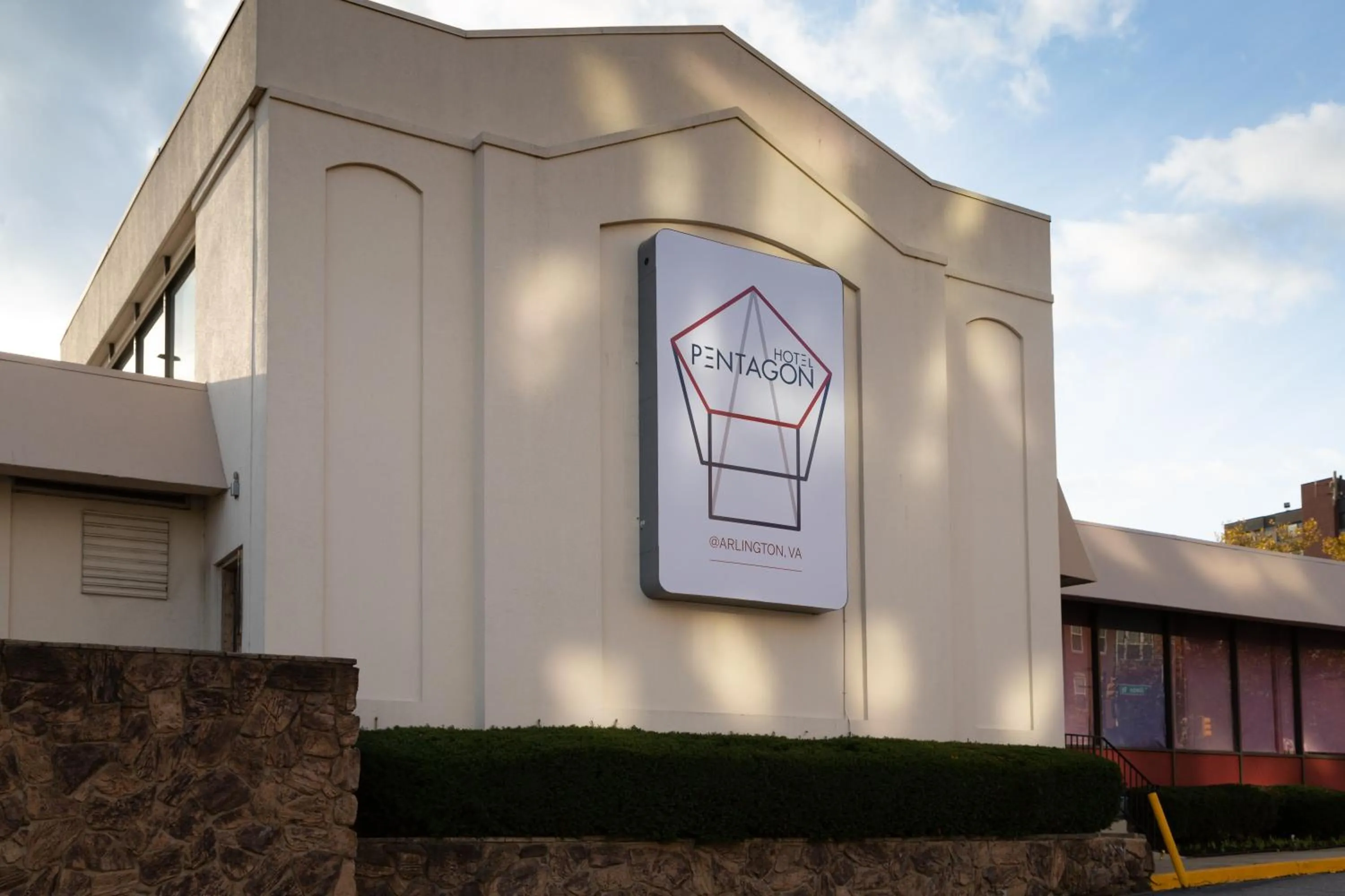 Property building in Hotel Pentagon