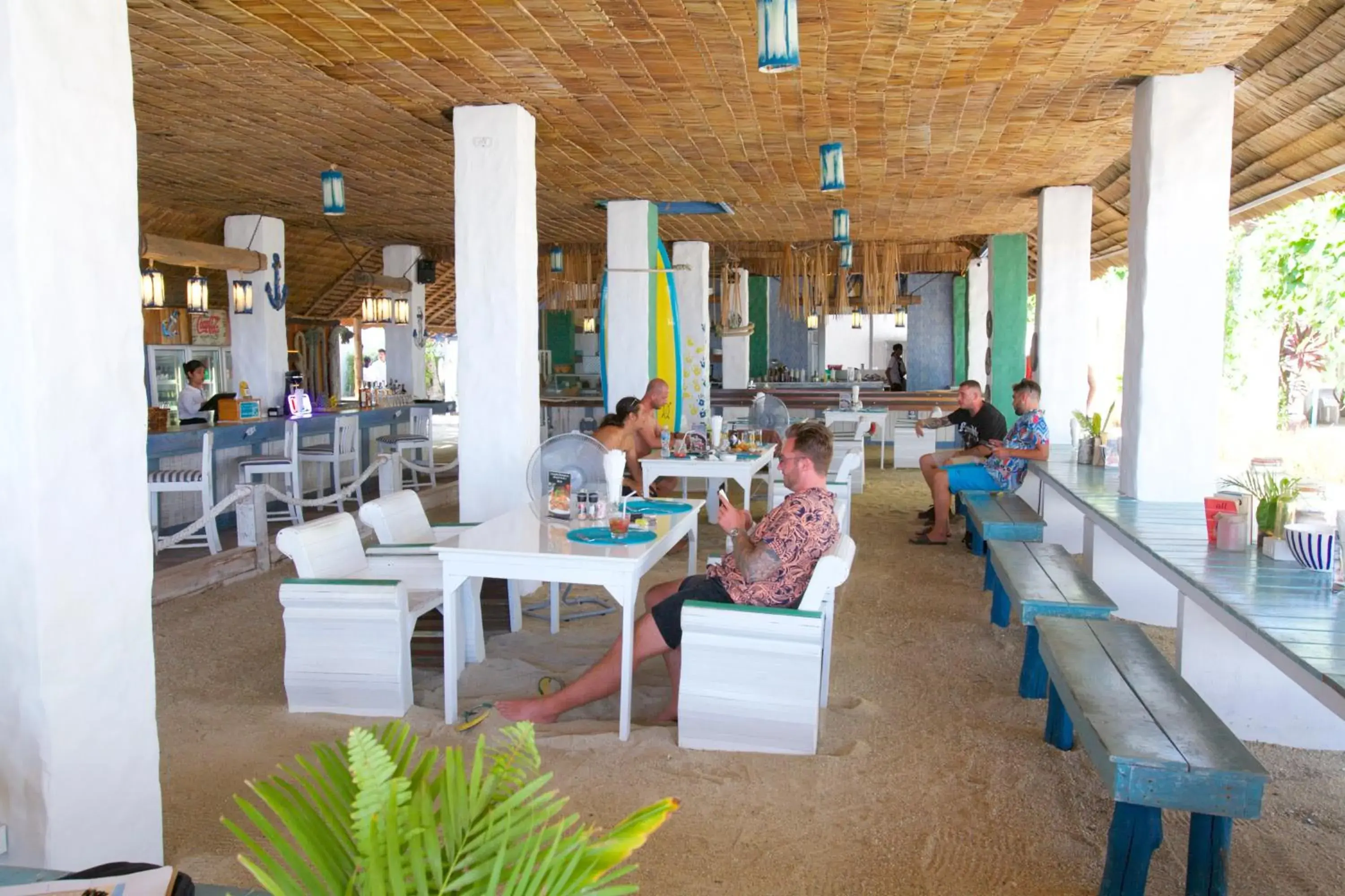 Restaurant/places to eat in Lime N Soda Beachfront Resort Restaurant/places to eat in Lime N Soda Beachfront Resort