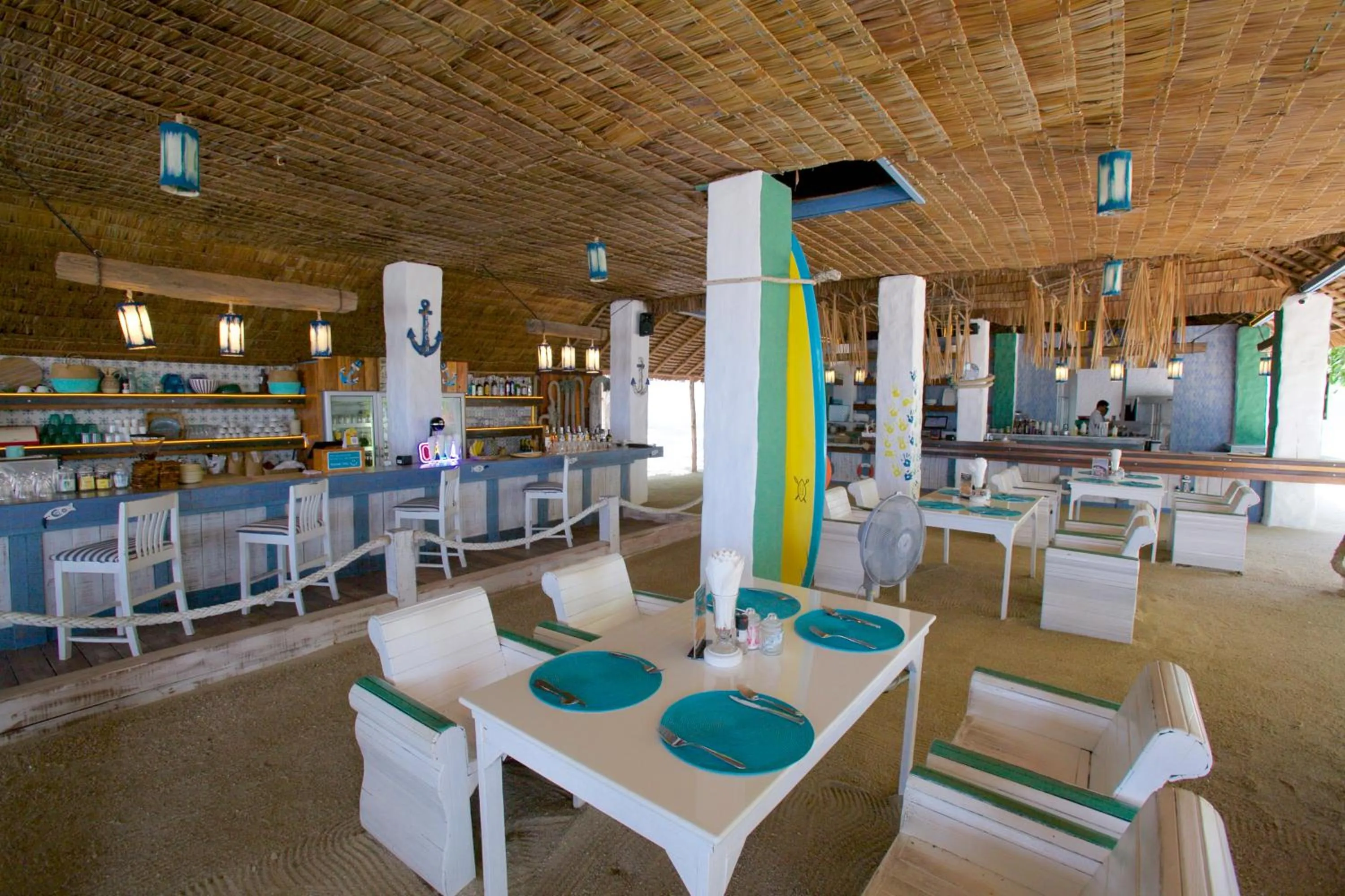 Restaurant/places to eat in Lime N Soda Beachfront Resort