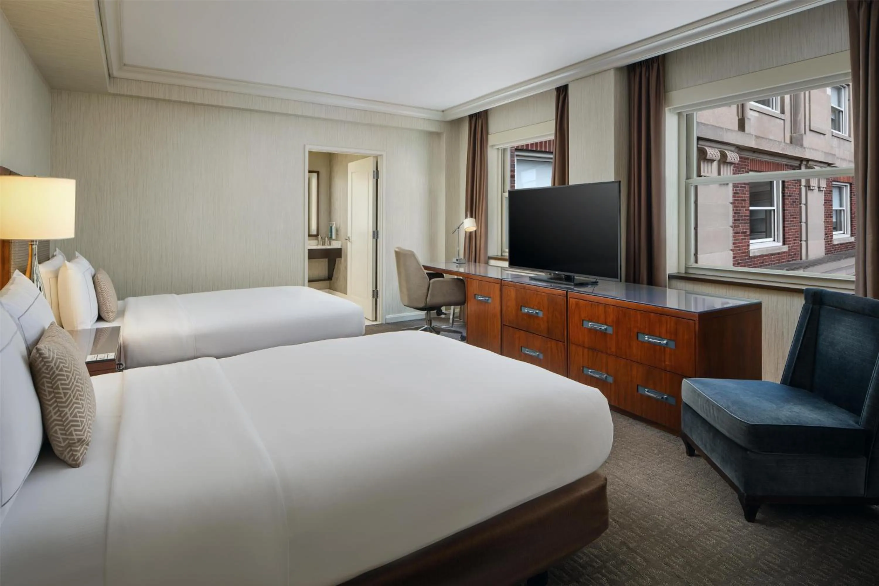 Bedroom, Bed in Hilton Chicago