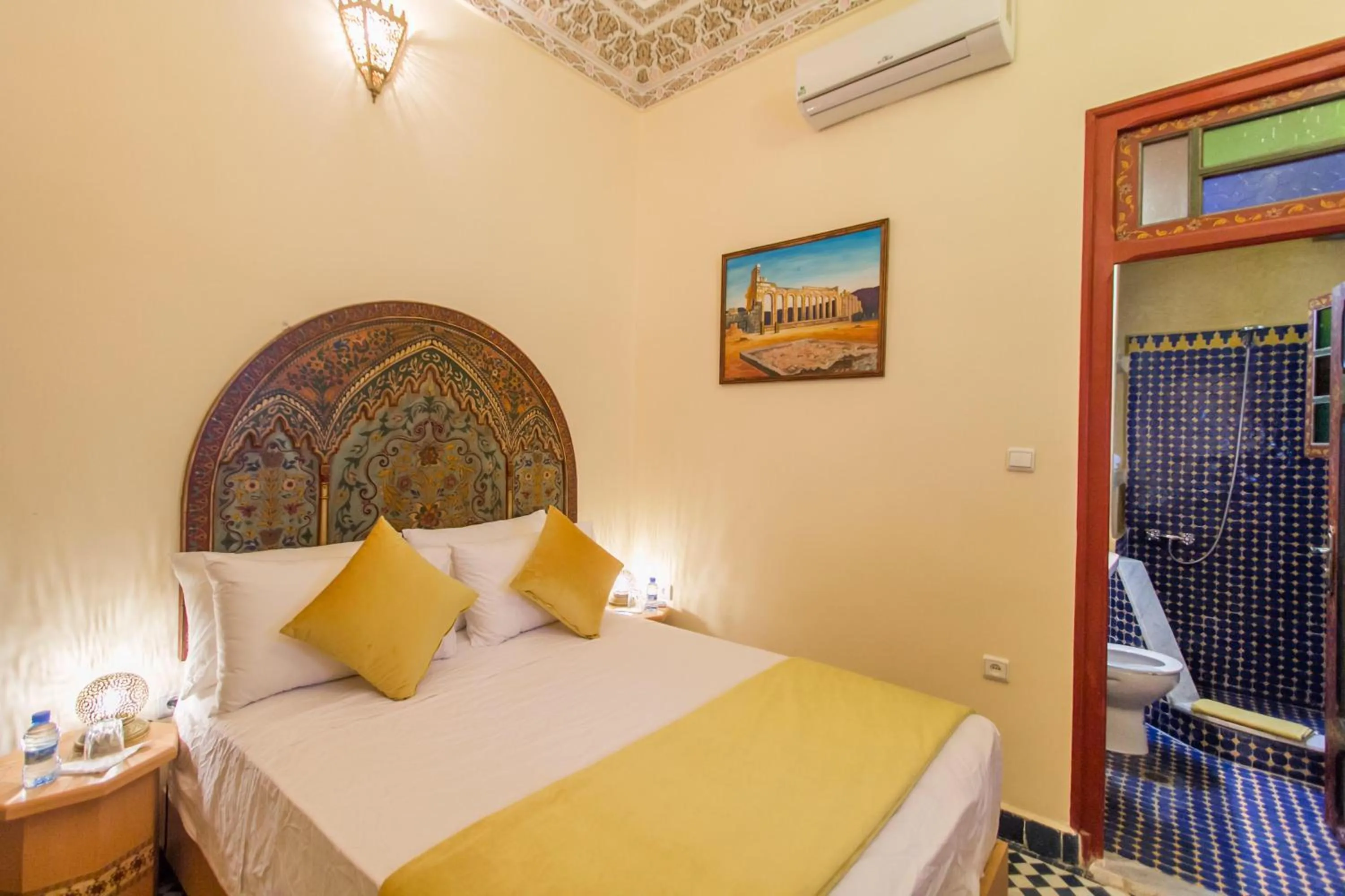 Bed in Dar Fes Tresor