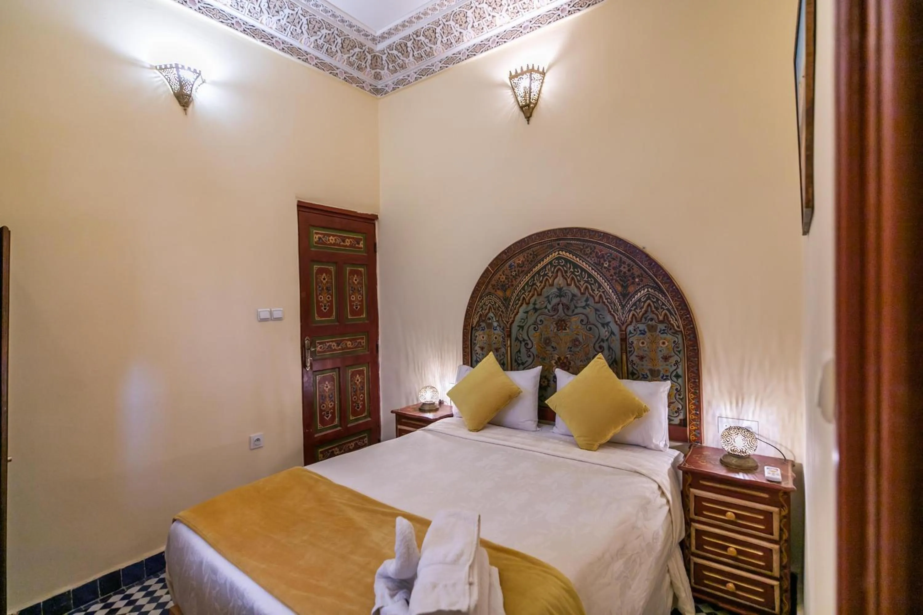 Bed in Dar Fes Tresor