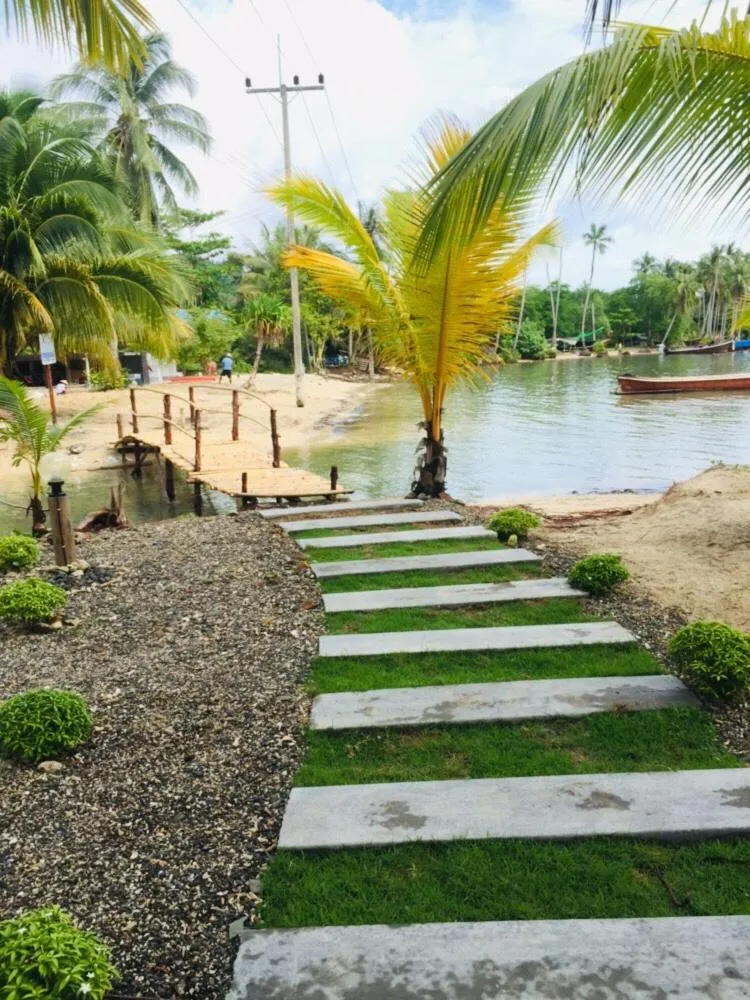 Mook Tamarind Resort