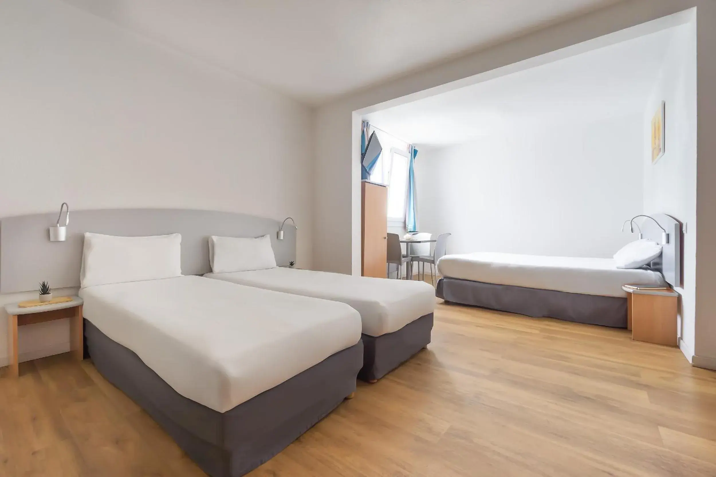 Photo of the whole room, Bed in City Residence Access Strasbourg Photo of the whole room, Bed in City Residence Access Strasbourg