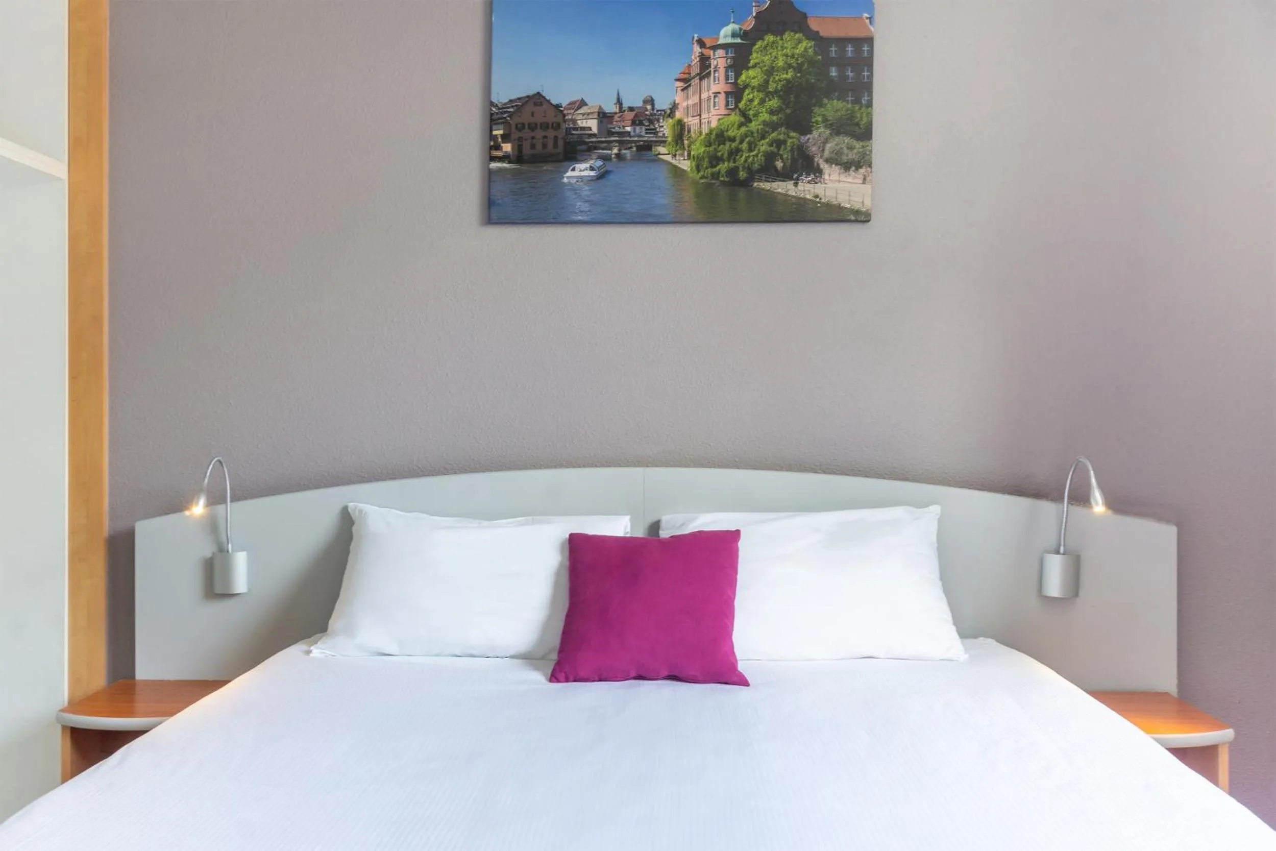 Bedroom, Bed in City Residence Access Strasbourg