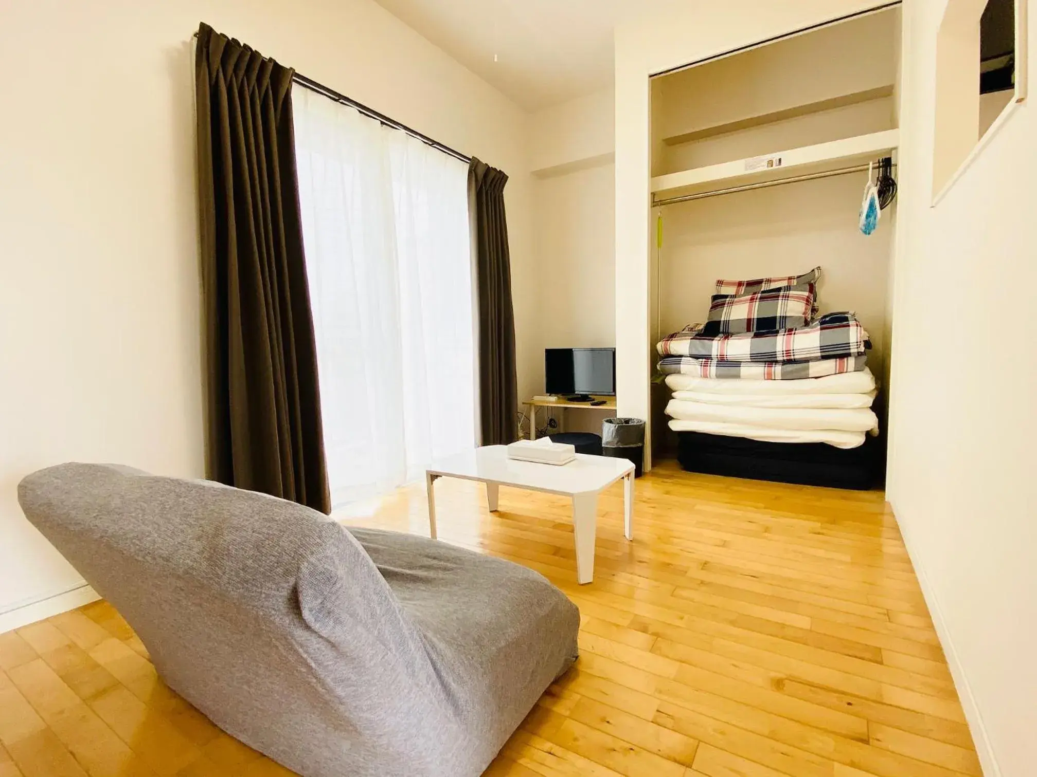 Small Twin Room in Condominium GOLF GOLF Tsuboya Small Twin Room in Condominium GOLF GOLF Tsuboya