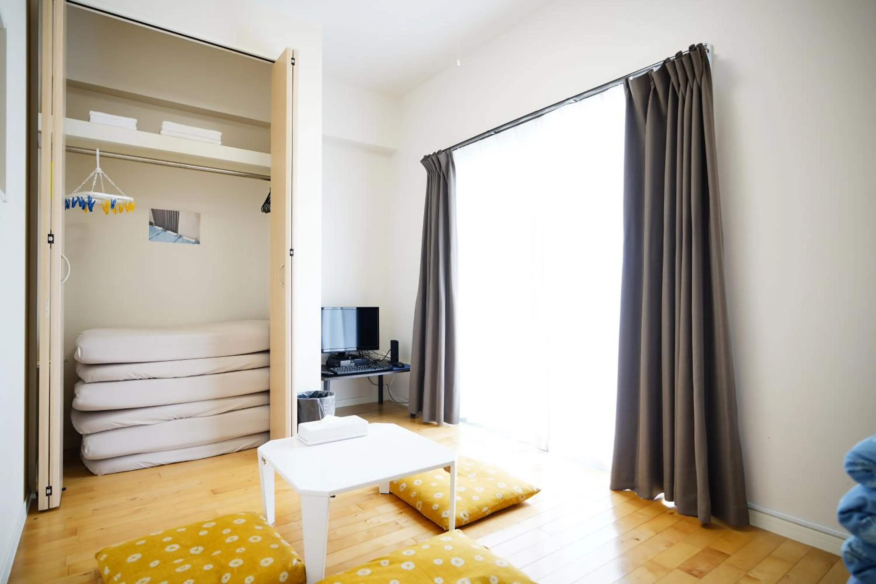 Bed in Condominium GOLF GOLF Tsuboya