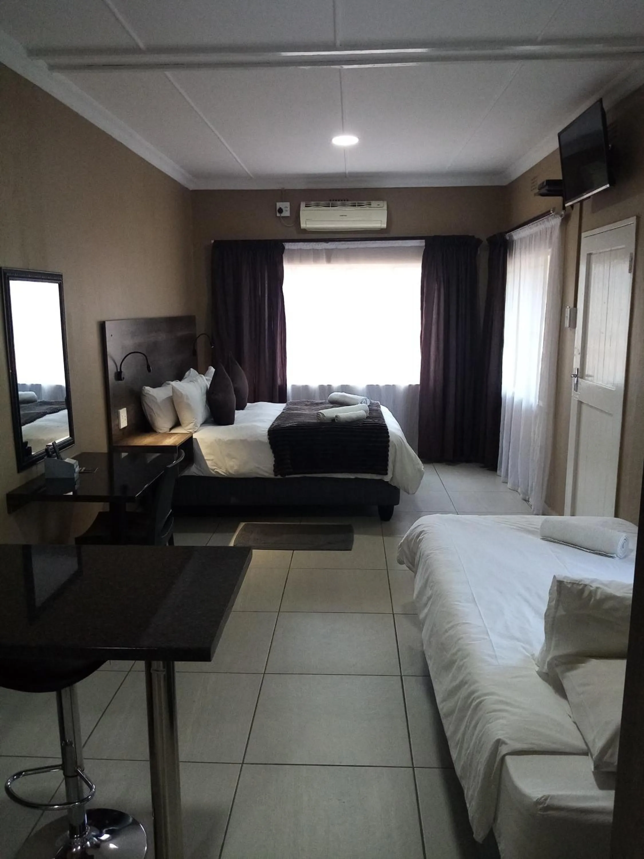 Photo of the whole room, Bed in Casa Leitao Lodge