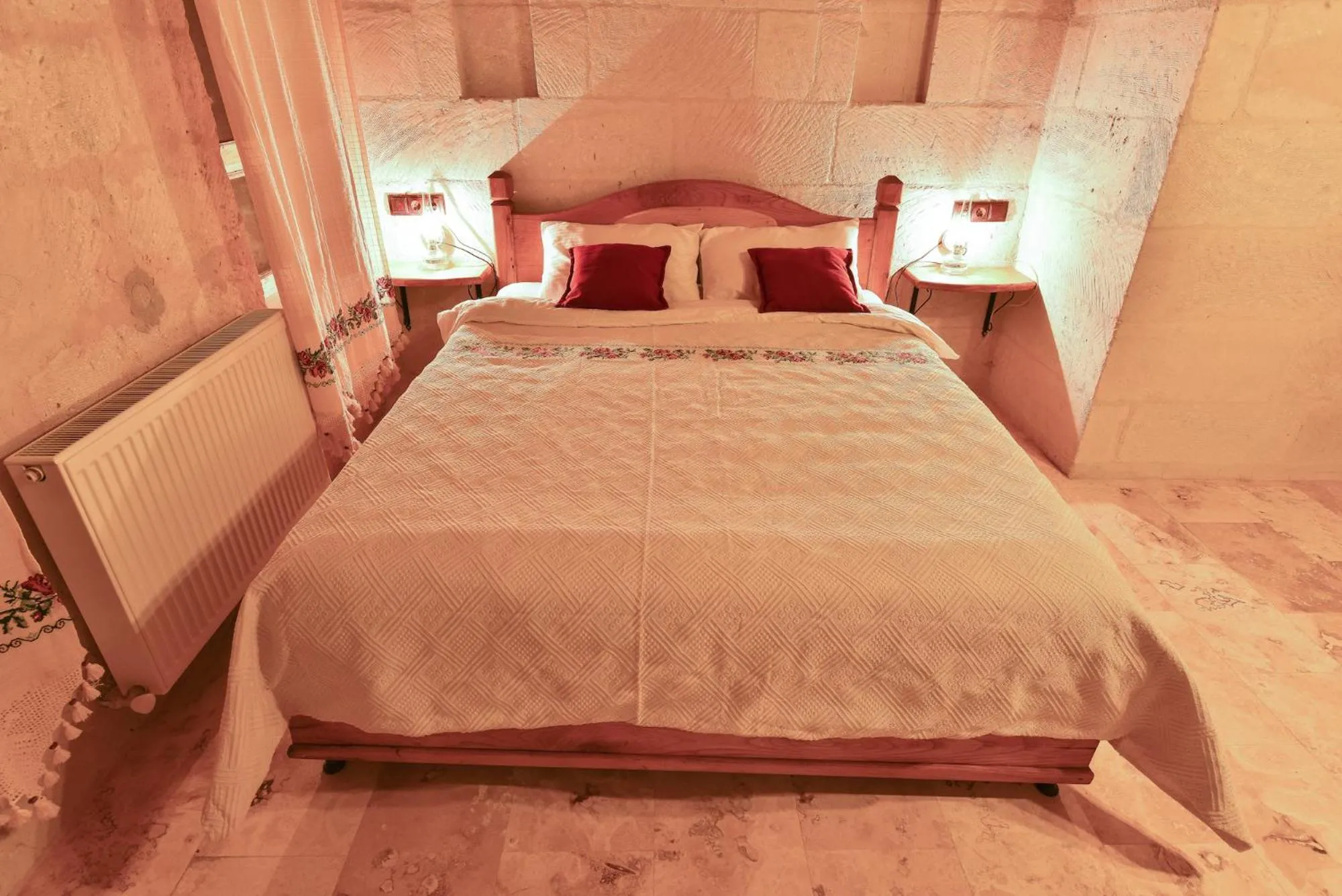 Bed in Mosaic Cave Hotel