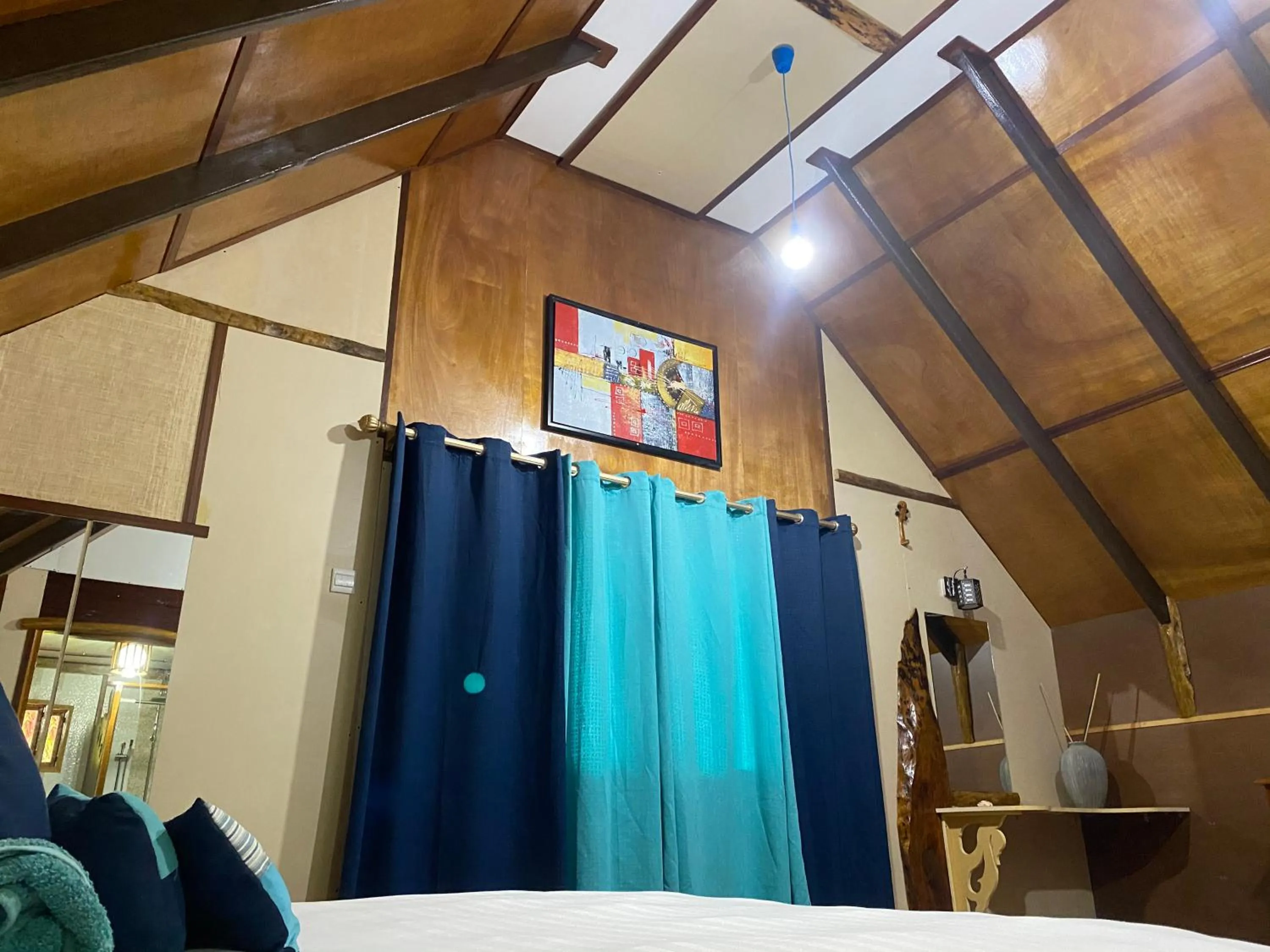 Decorative detail, Bed in Mouggae Blues Villas