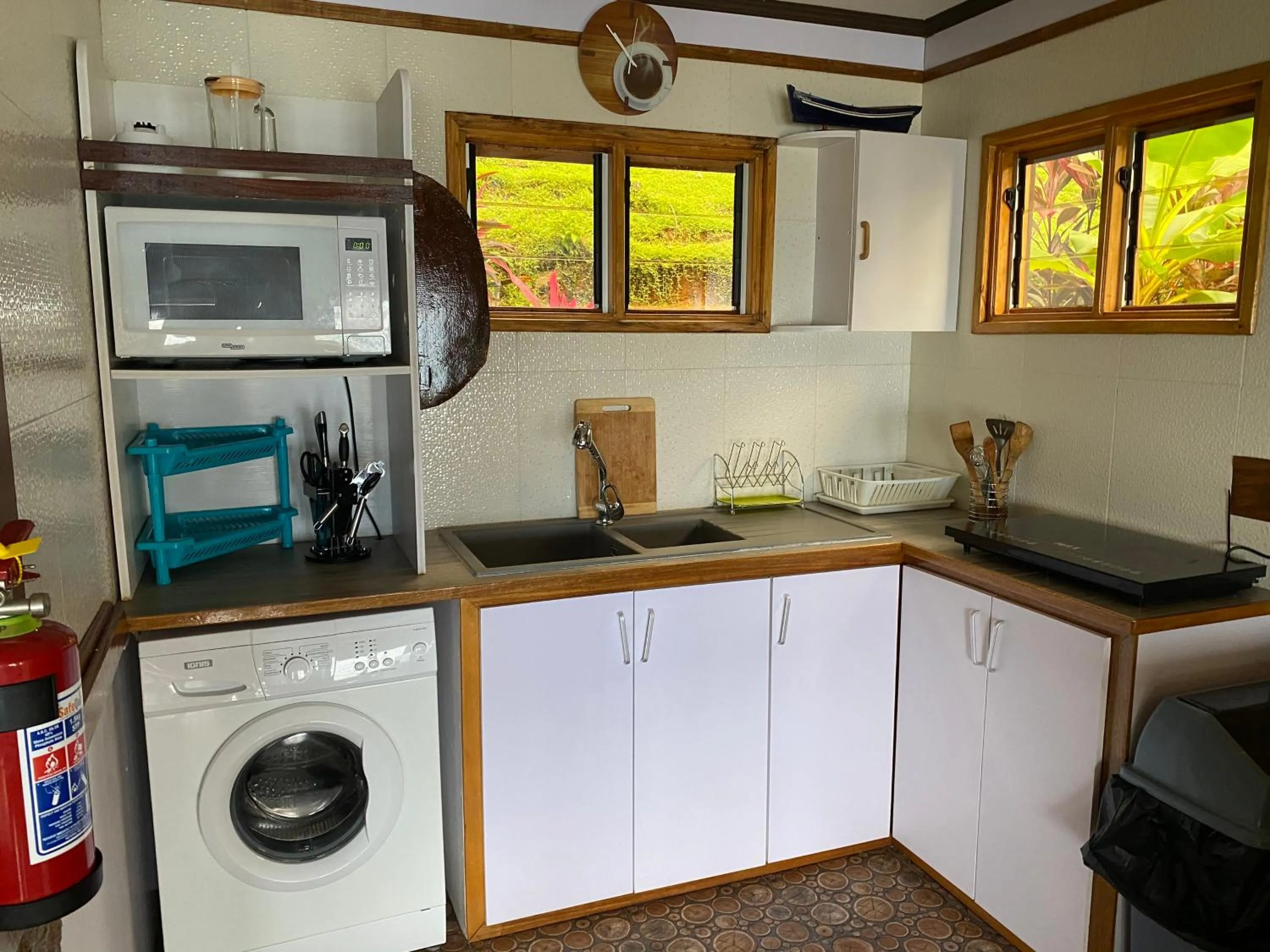 Kitchen or kitchenette in Mouggae Blues Villas