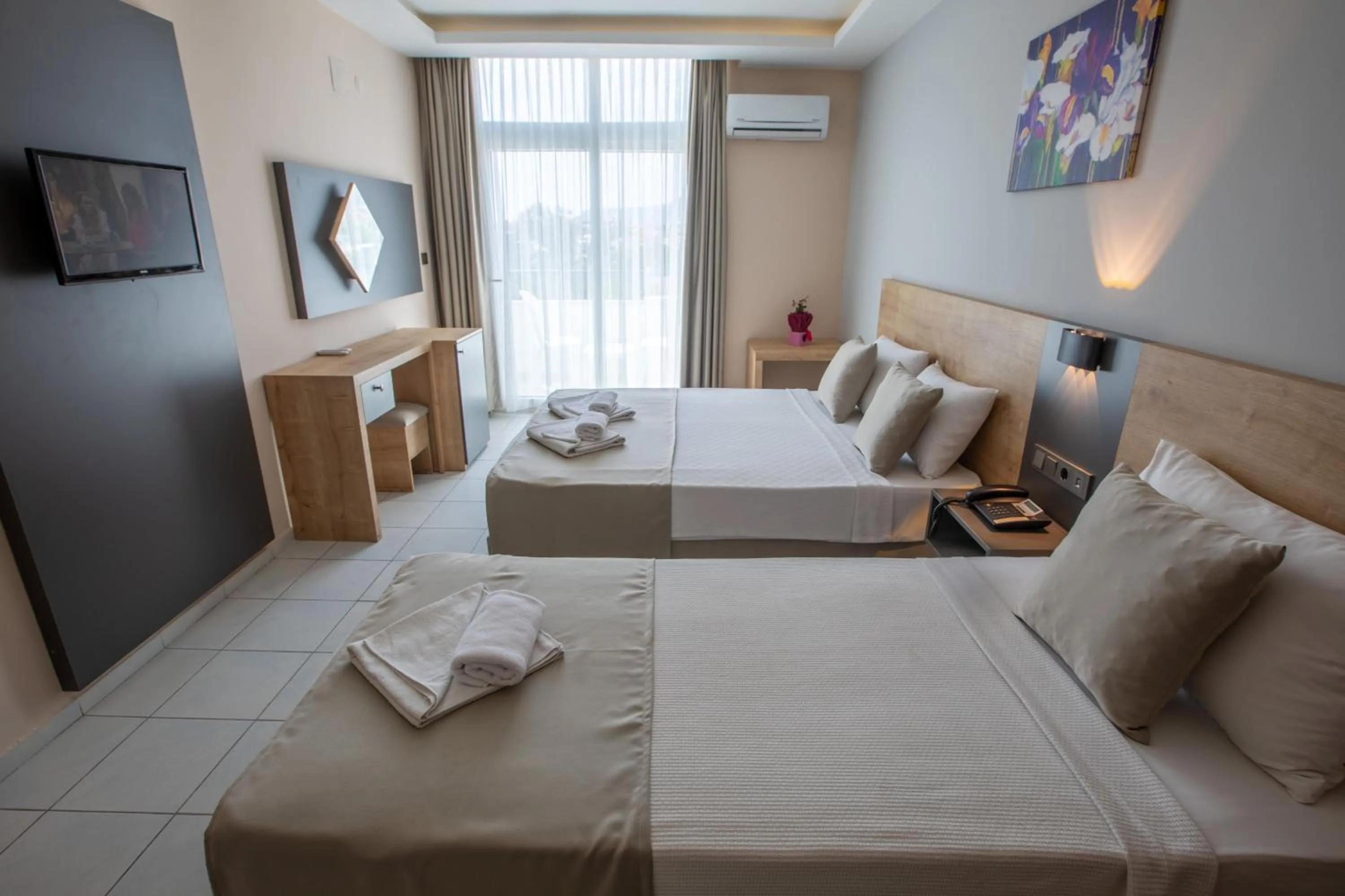 Photo of the whole room, Bed in Alanya Risus Park Hotel