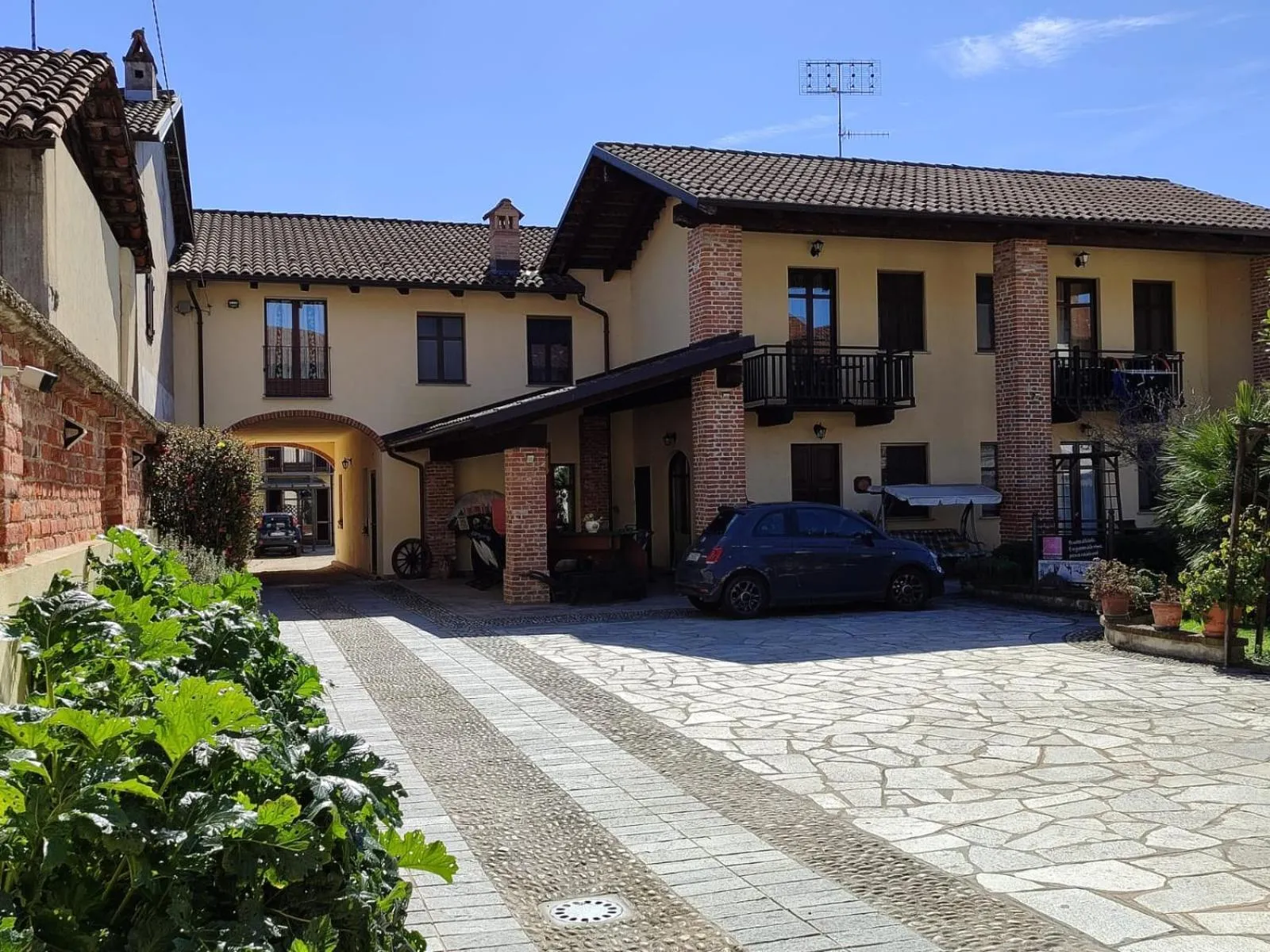 Property building in Al Calar Della Sera