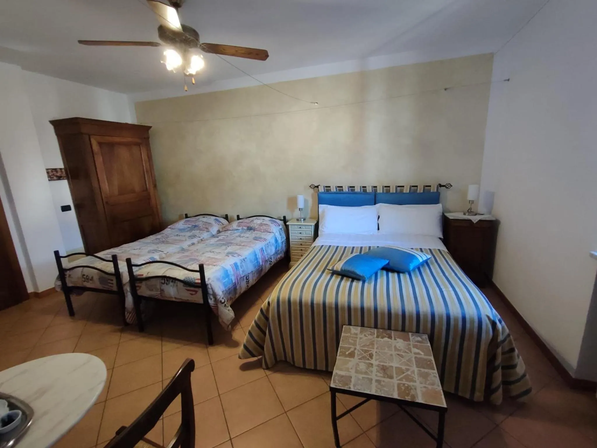 Photo of the whole room, Bed in Al Calar Della Sera