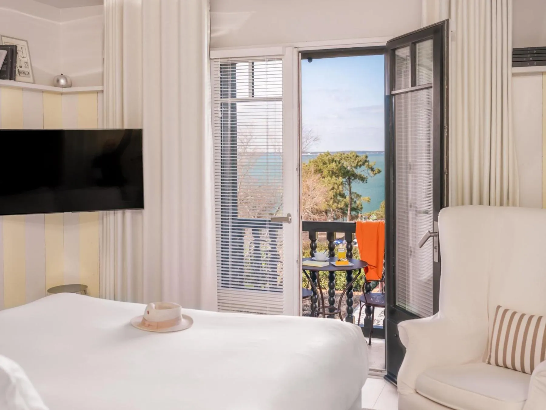 Bed in Hotel La Co(o)rniche