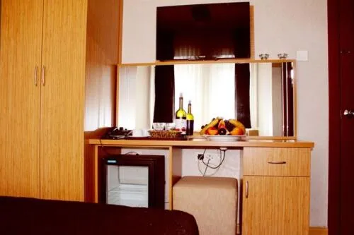 Agora Boutique Hotel & Bistro