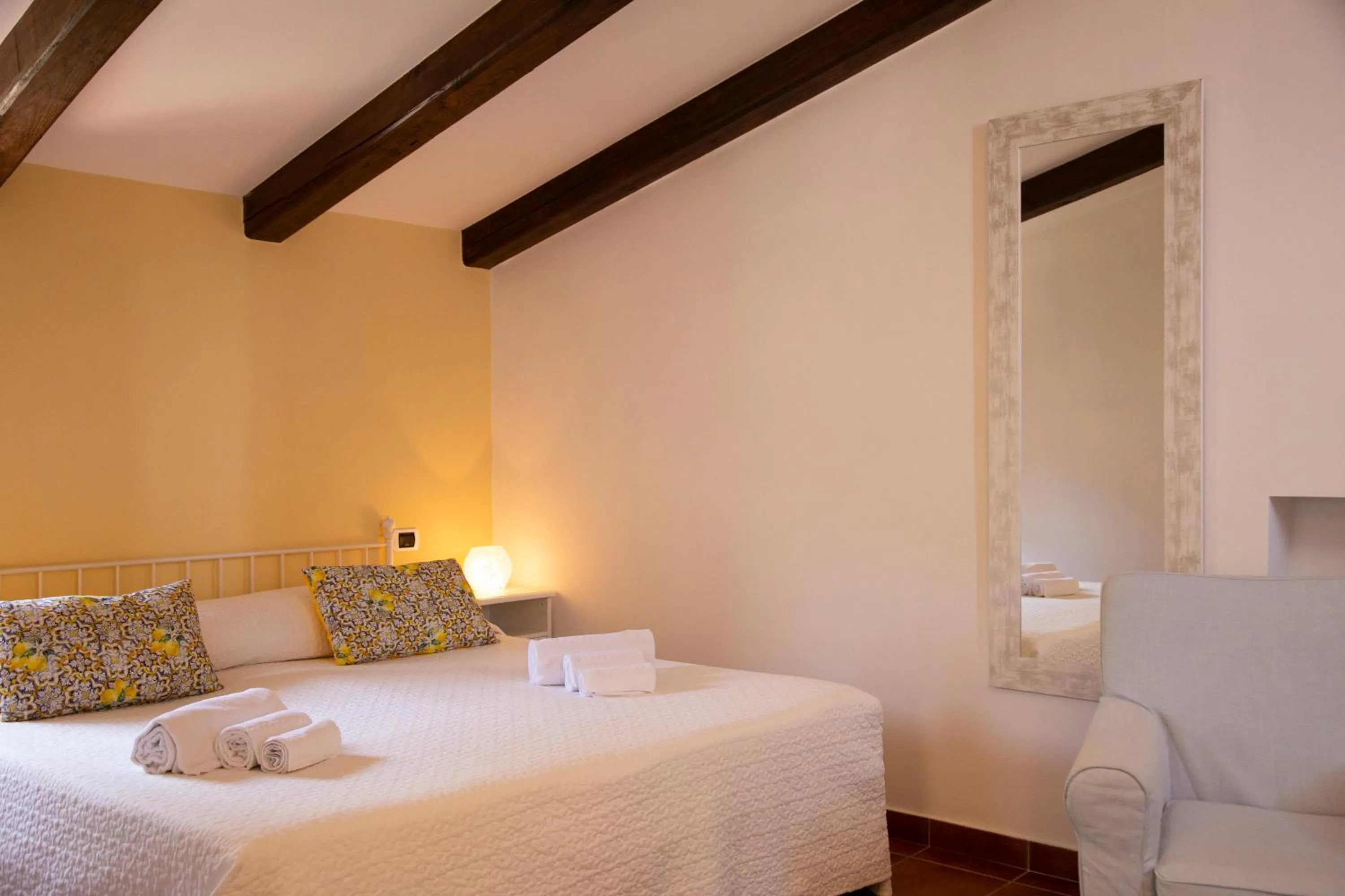 Photo of the whole room, Bed in Agriturismo Il Convento