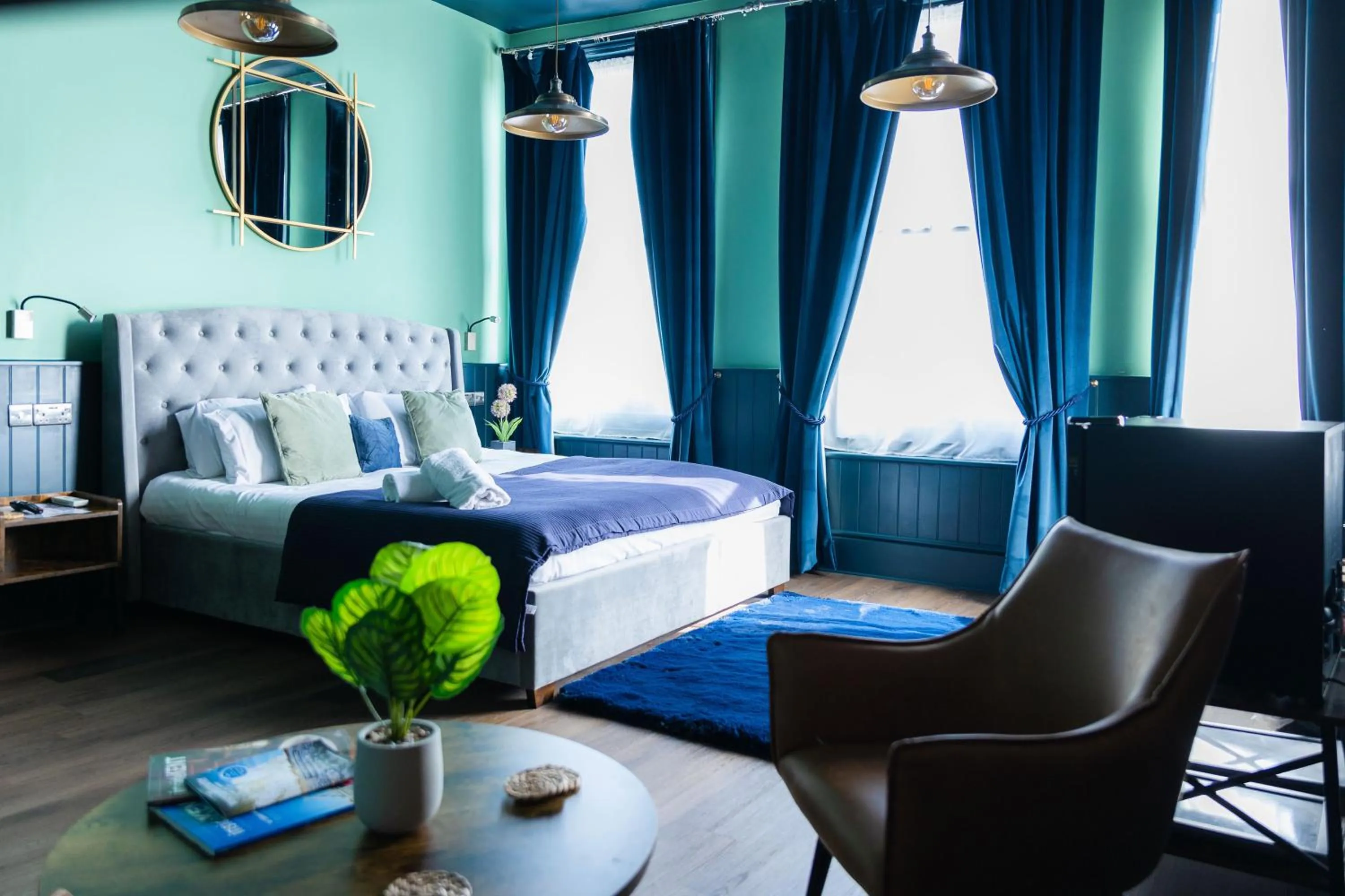 Bedroom, Bed in The Clarendon Hotel