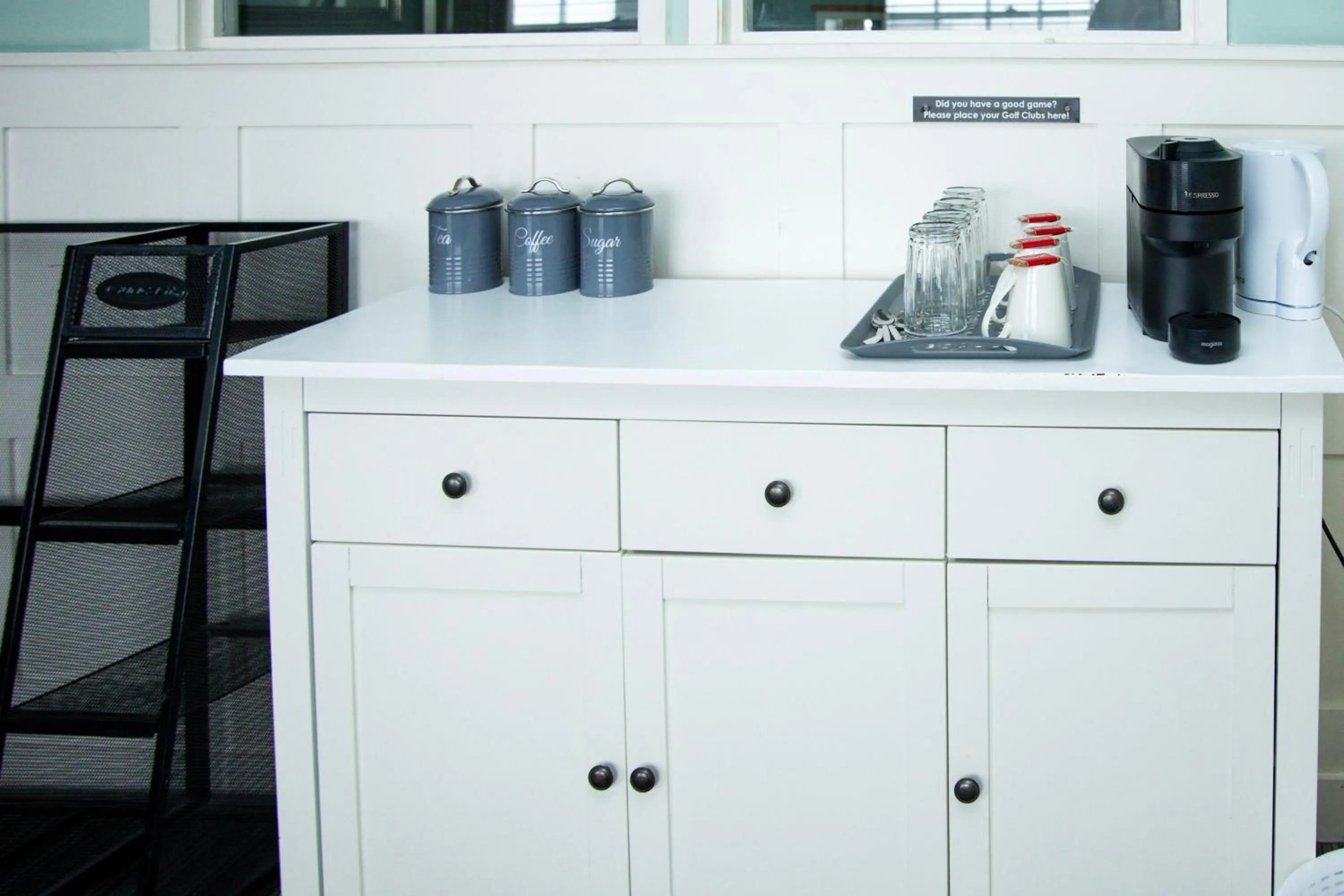 Coffee/tea facilities in The Clarendon Hotel