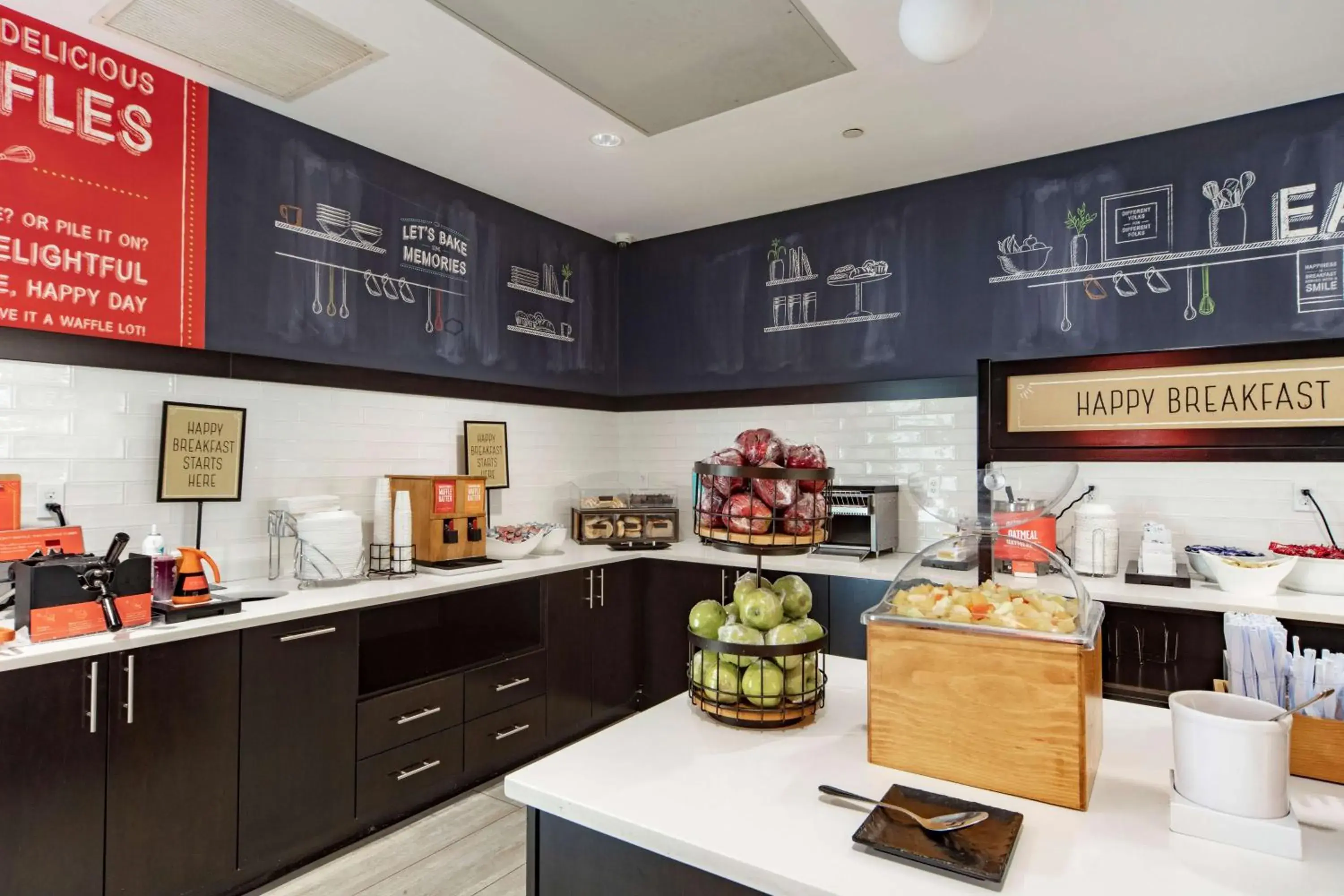 Breakfast in Hampton Inn & Suites Miami Airport South/Blue Lagoon Breakfast in Hampton Inn & Suites Miami Airport South/Blue Lagoon