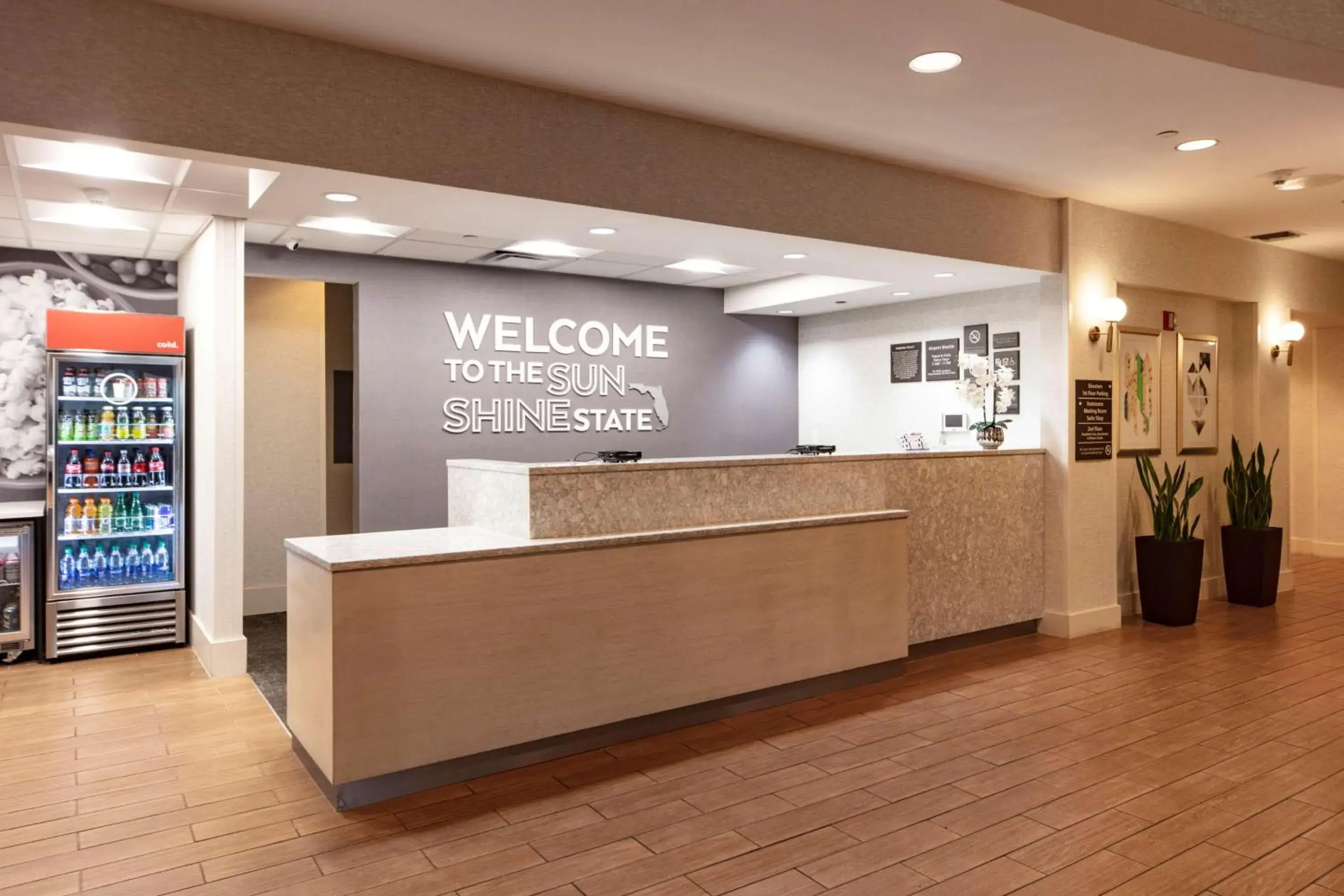 Lobby or reception in Hampton Inn & Suites Miami Airport South/Blue Lagoon Lobby or reception in Hampton Inn & Suites Miami Airport South/Blue Lagoon